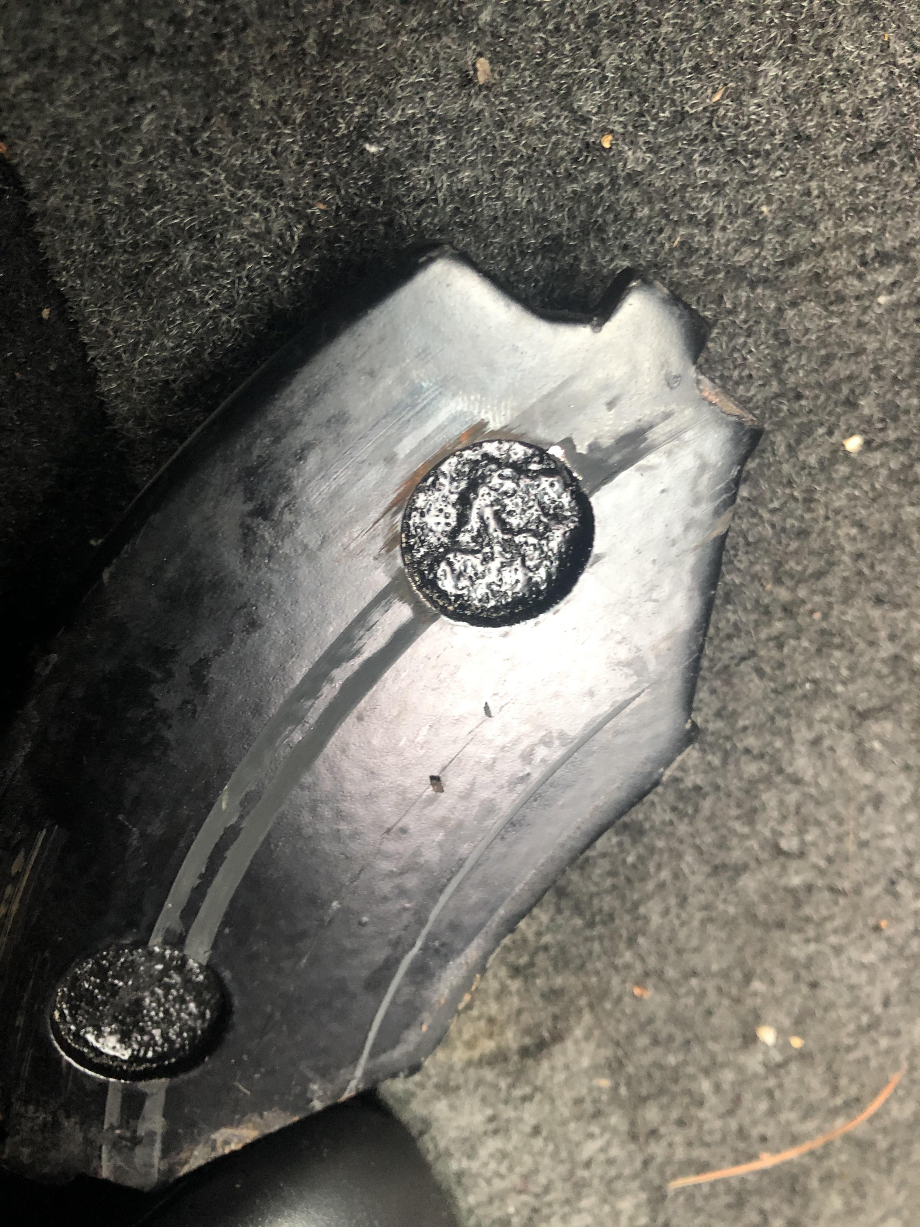 2000 Miata Front inner brake pad fell off r/MechanicAdvice