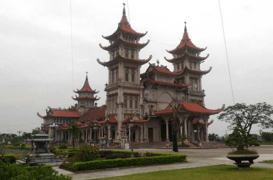 Giao Phong Catholic cathedral in Vietnam, a unique fusion of Eastern and Western architecture