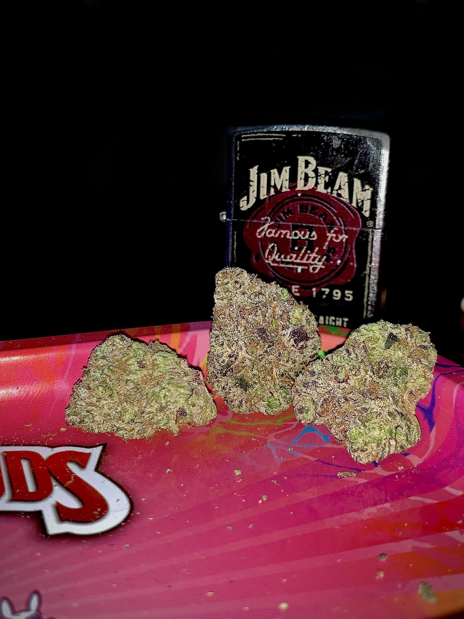 🔥Sundae Driver🔥 hands down top 3 strain🌿👌🏼 IMO//anyone smokin’ some