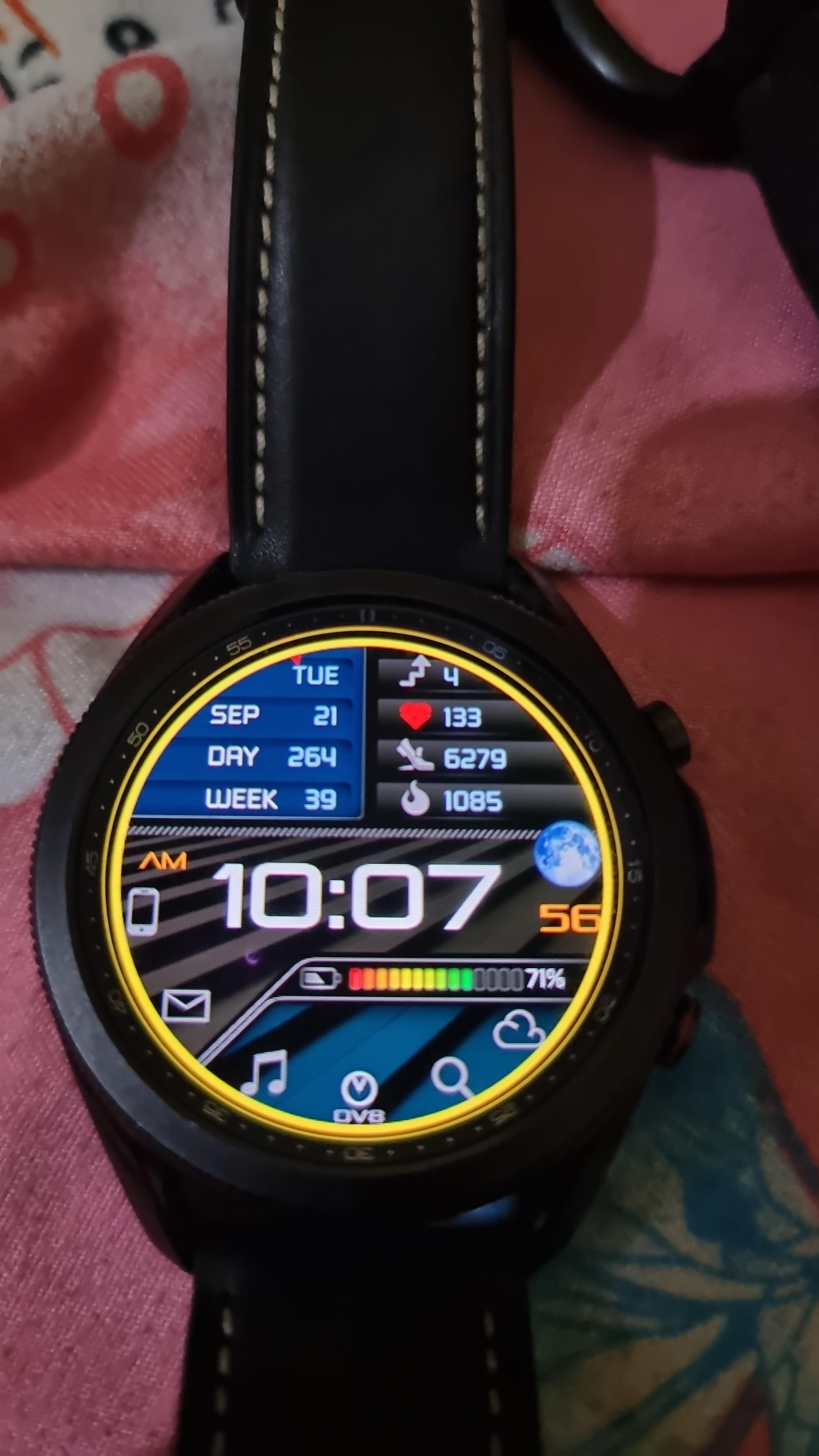 Hi I am getting this yellow circle on my watch 3 lte after pressing