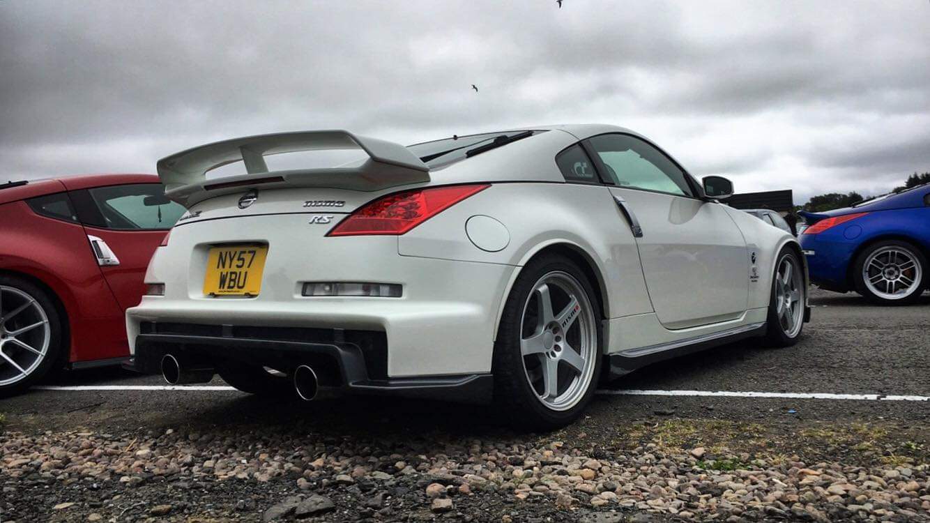 I don't own a 350z, but I do own something pretty similar. Most of