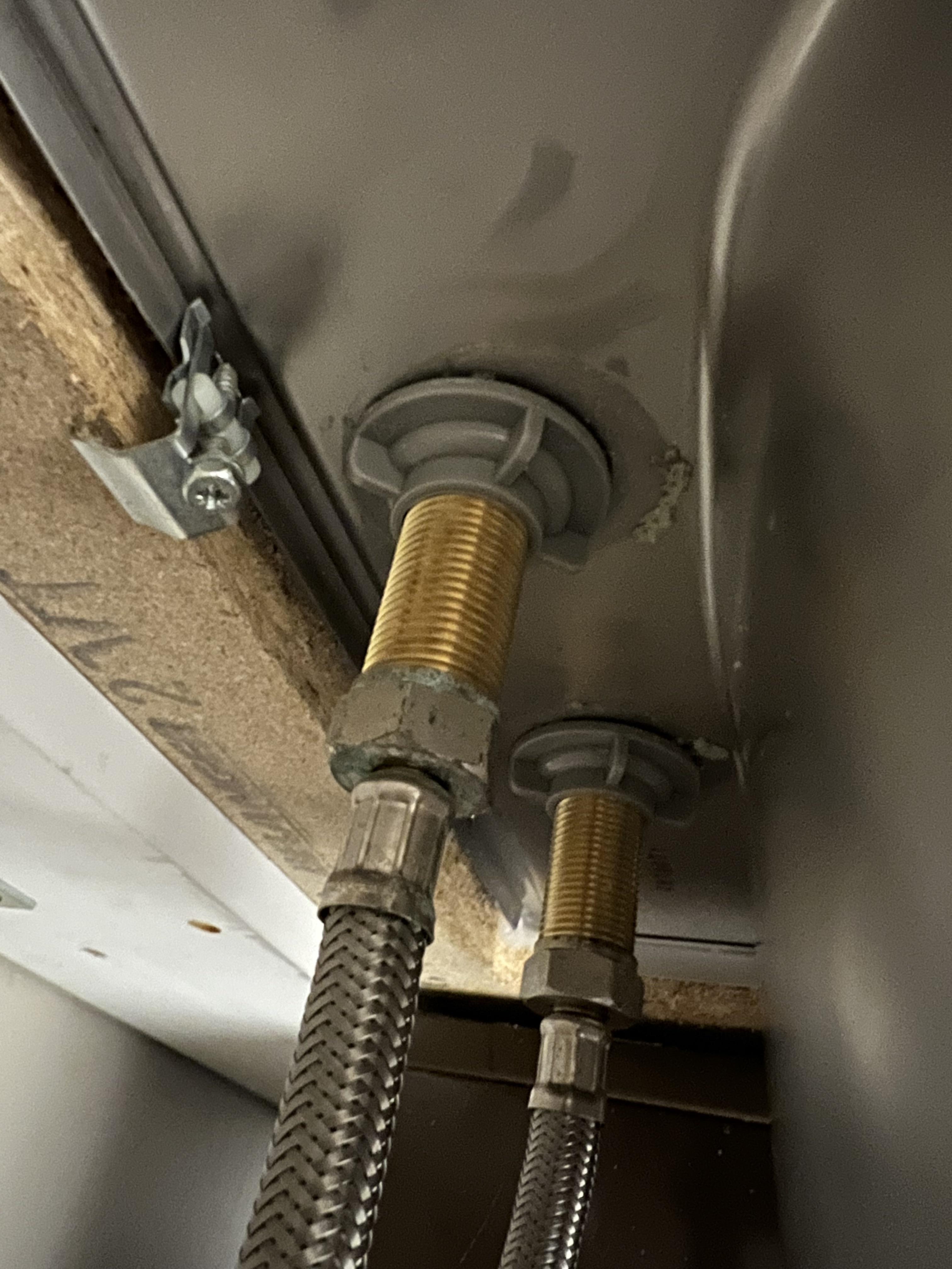 How to securely tighten undersink plastic nuts r/Plumbing