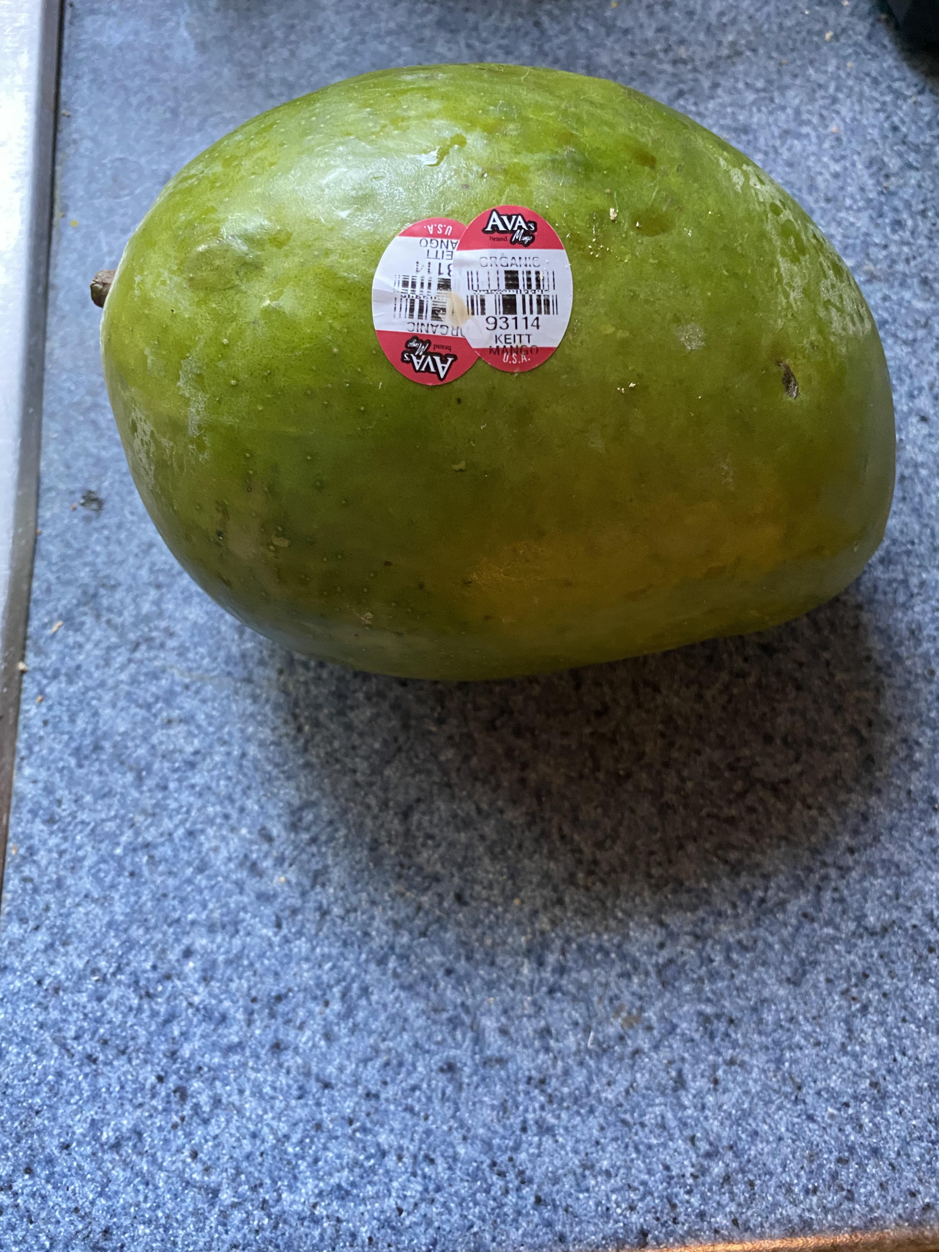 Your friendly reminder that Keitt mangoes are in season. r/produce