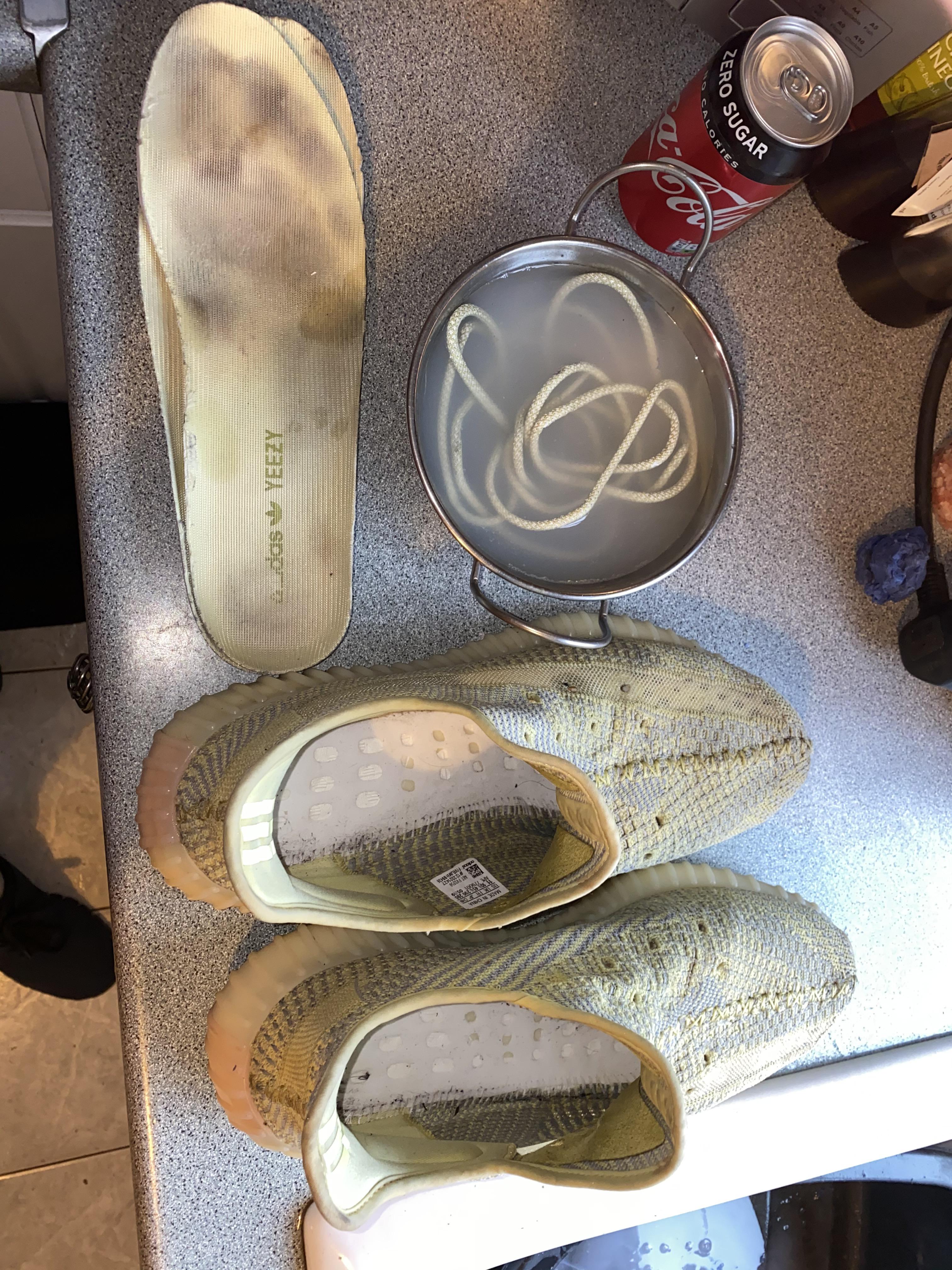 Wash Your Yeezys Gang r/yeezys