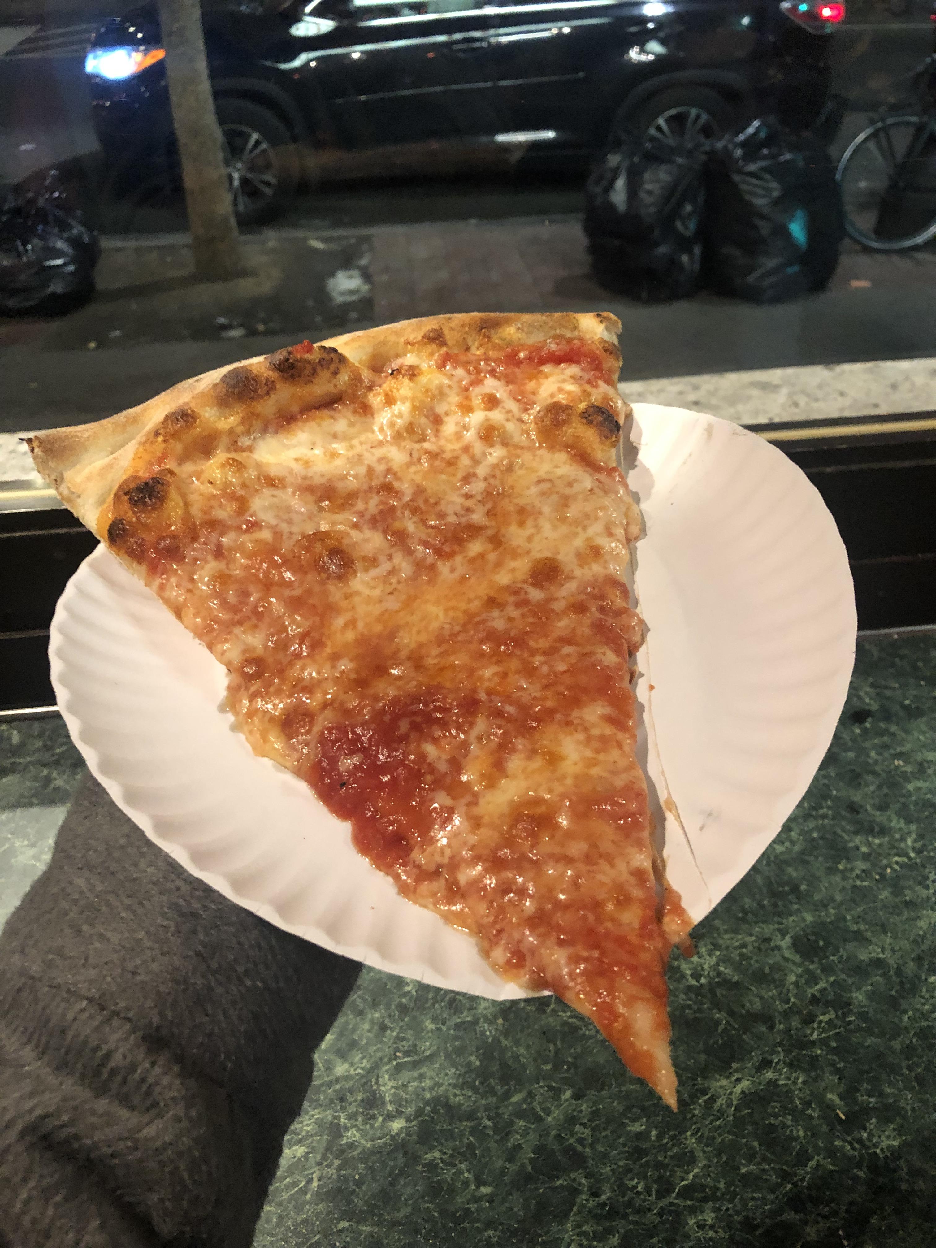 Joe’s Pizza on Carmine in NYC (fresh out of the oven) r/Pizza