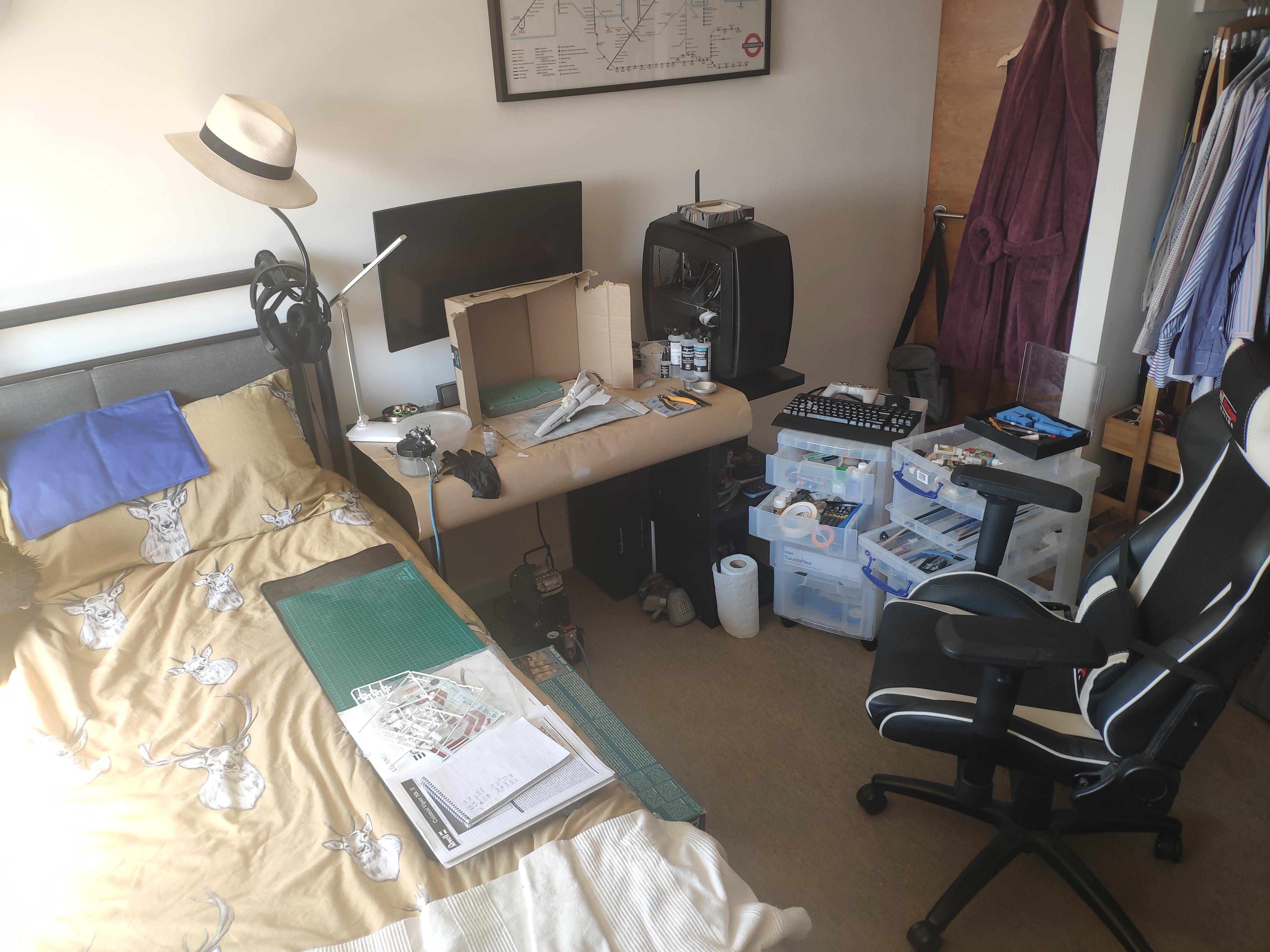 The quarantine has meant that I can now only use a tiny desk in my