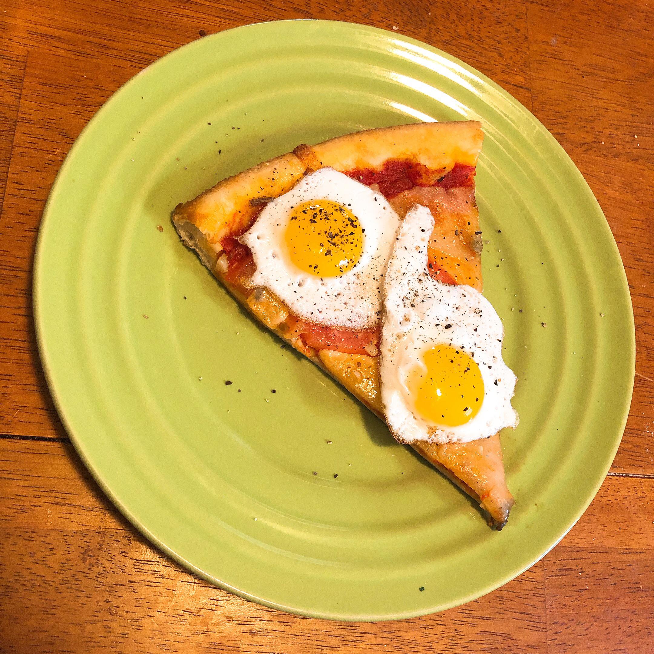 2 sunny side up quail eggs on a pizza for breakfast! r/PutAnEggOnIt
