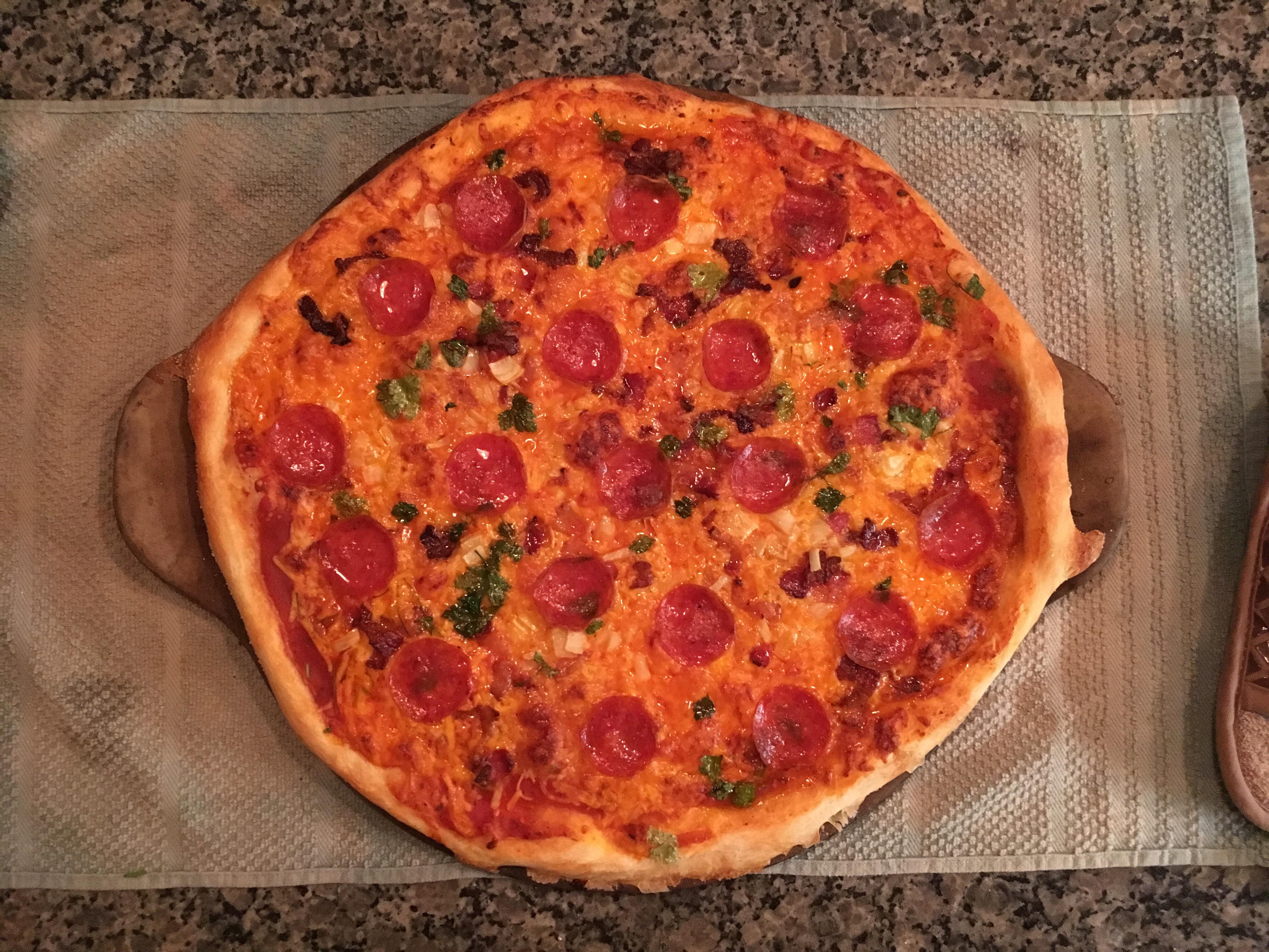 [Homemade] Pepperoni Bacon Pizza r/food
