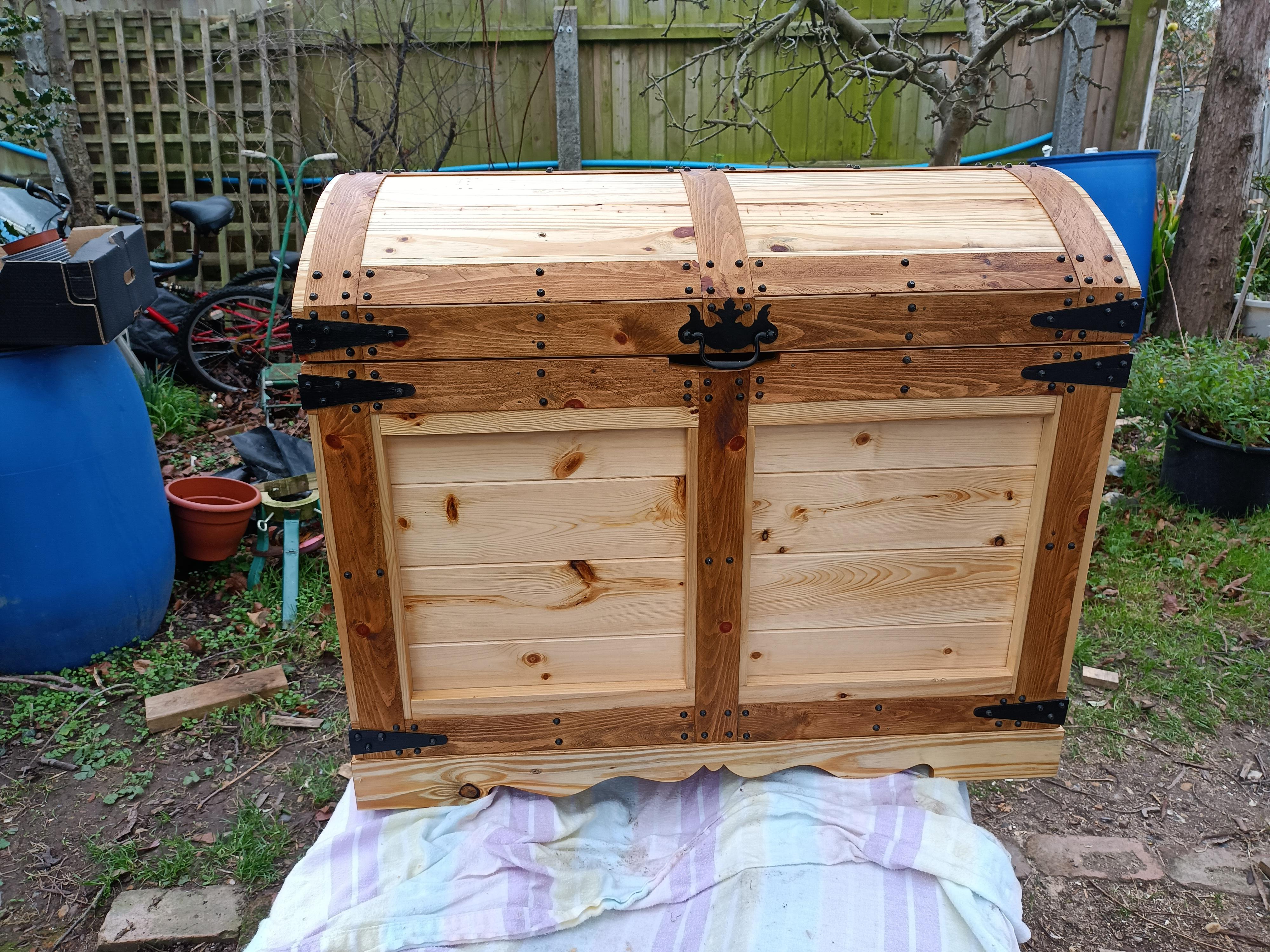 My mum's latest pallet project. A pirate chest for my niece and nephews