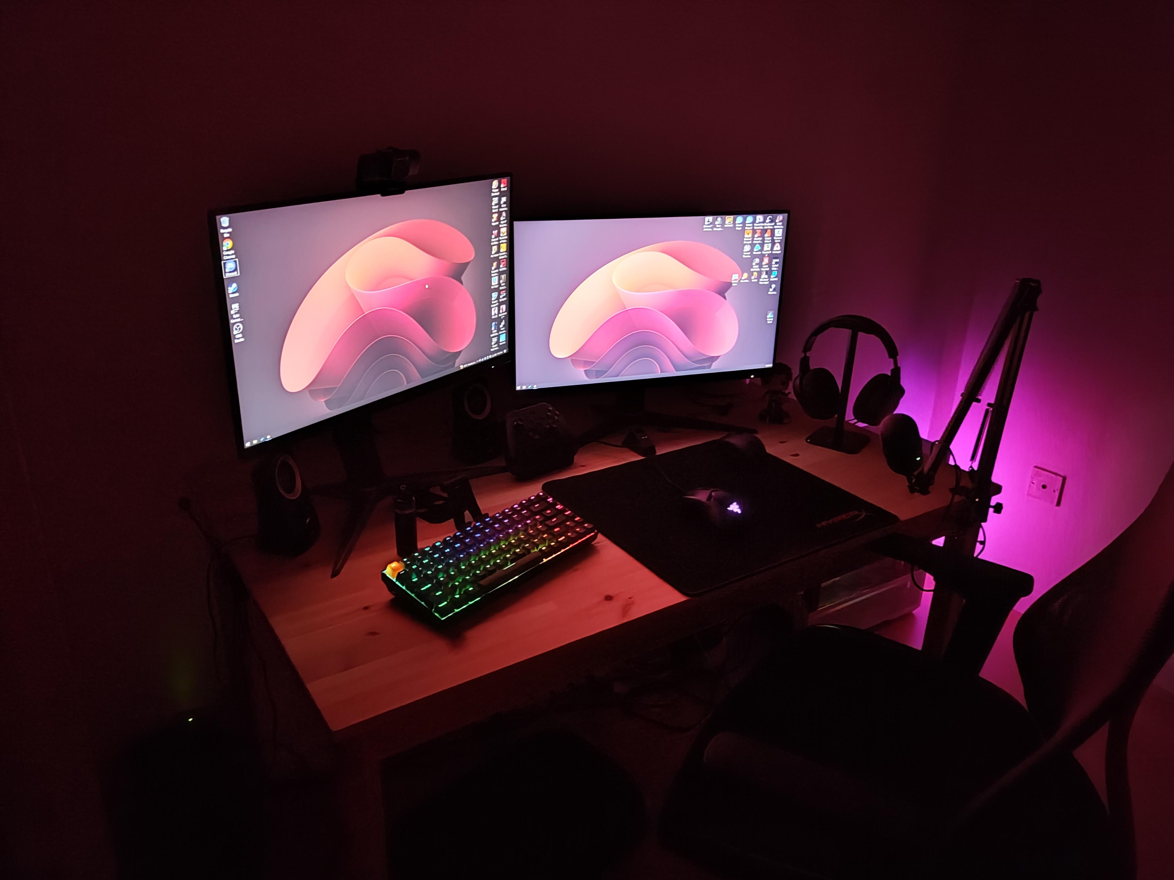 IKEA Ingo table gaming setup r/ikeaPCstations