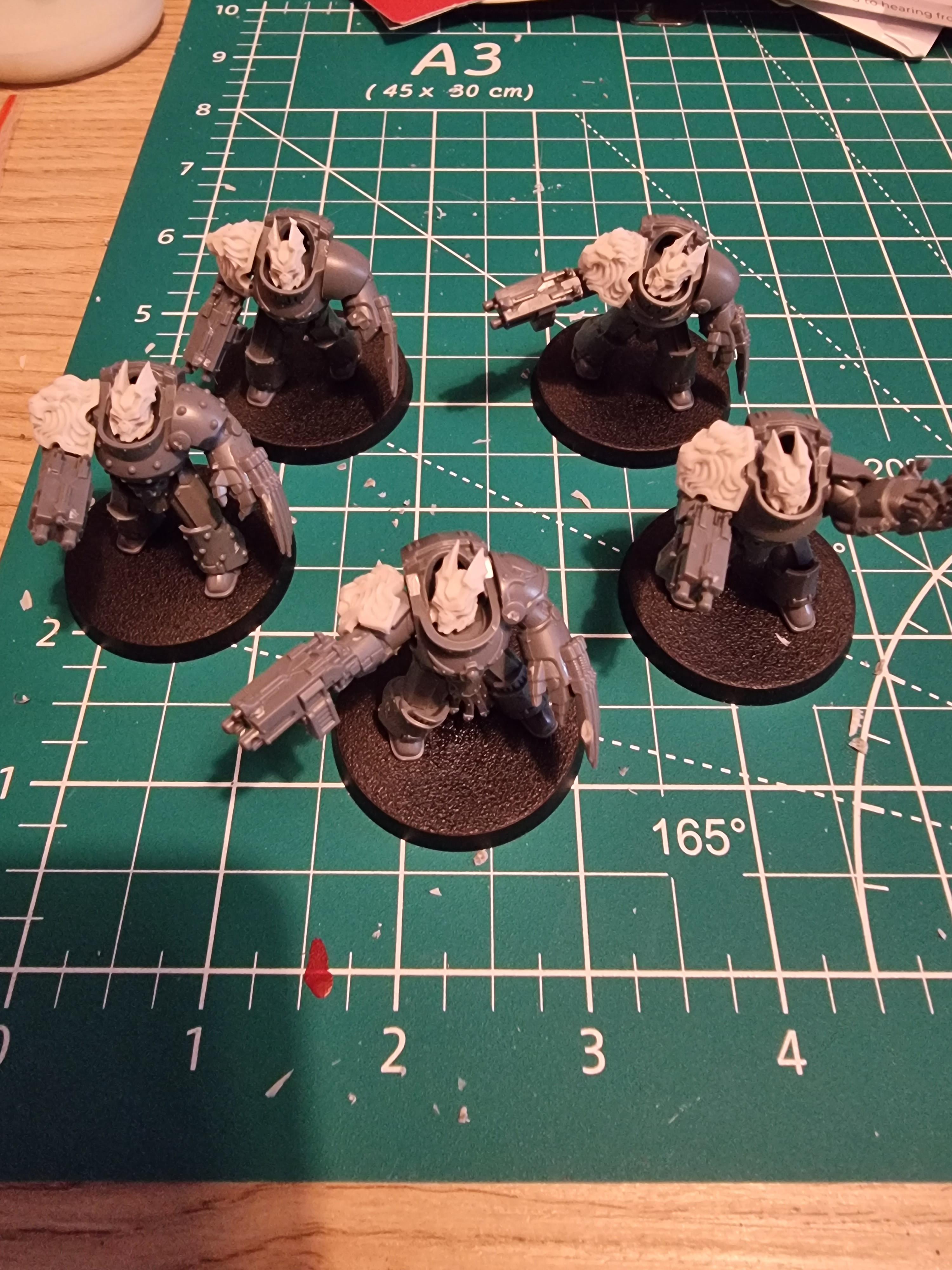 My atramentar are coming together lovely thanks to these puppetswar bits r/NightLords