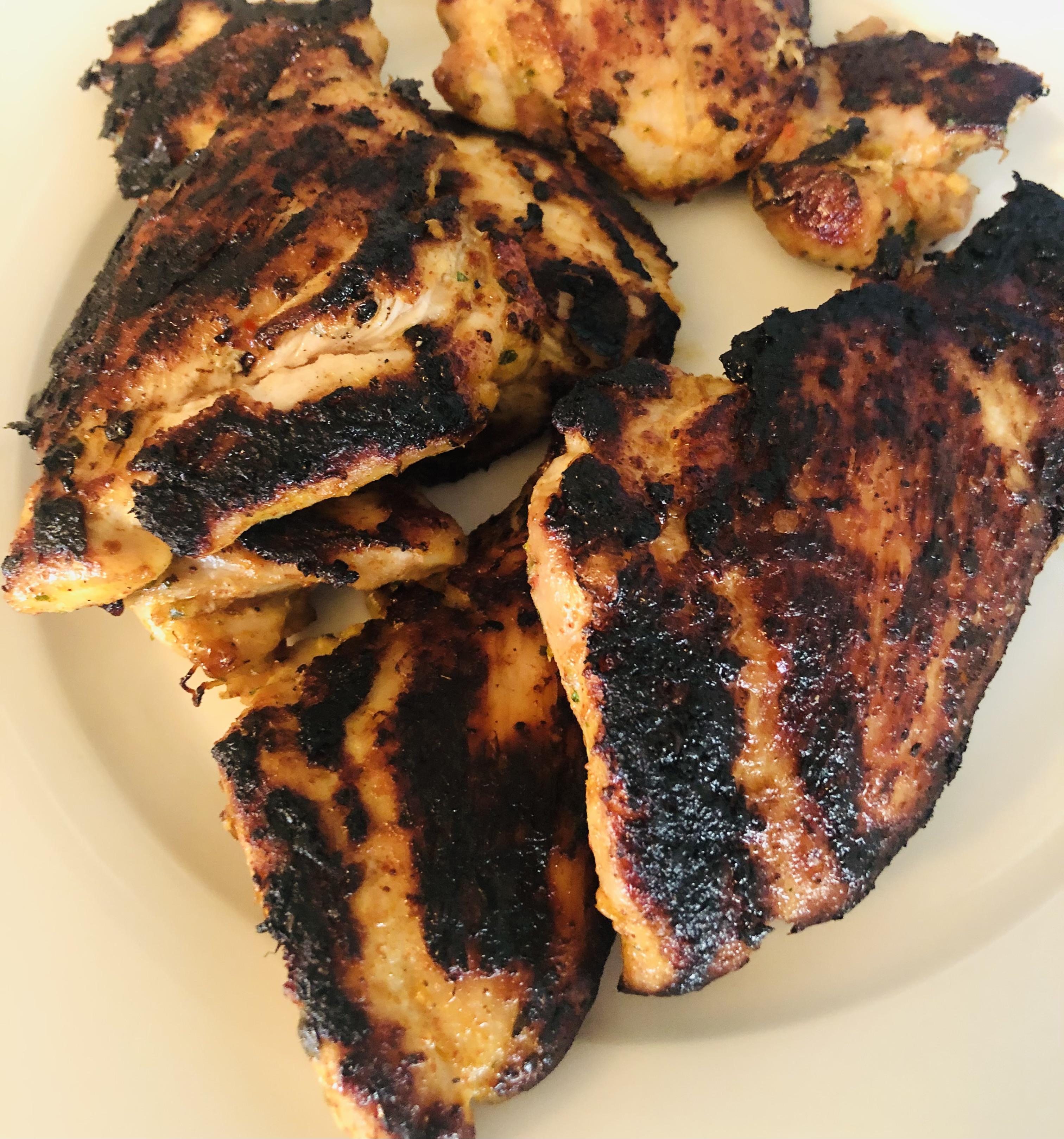 Cast iron grilled chicken thighs. r/FoodPorn