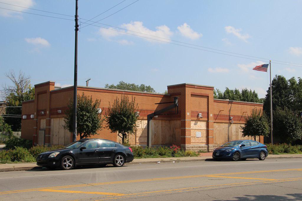 Abandoned McDonalds 63rd/King Drive (6355 Parkway Gardens) r/Chiraqology