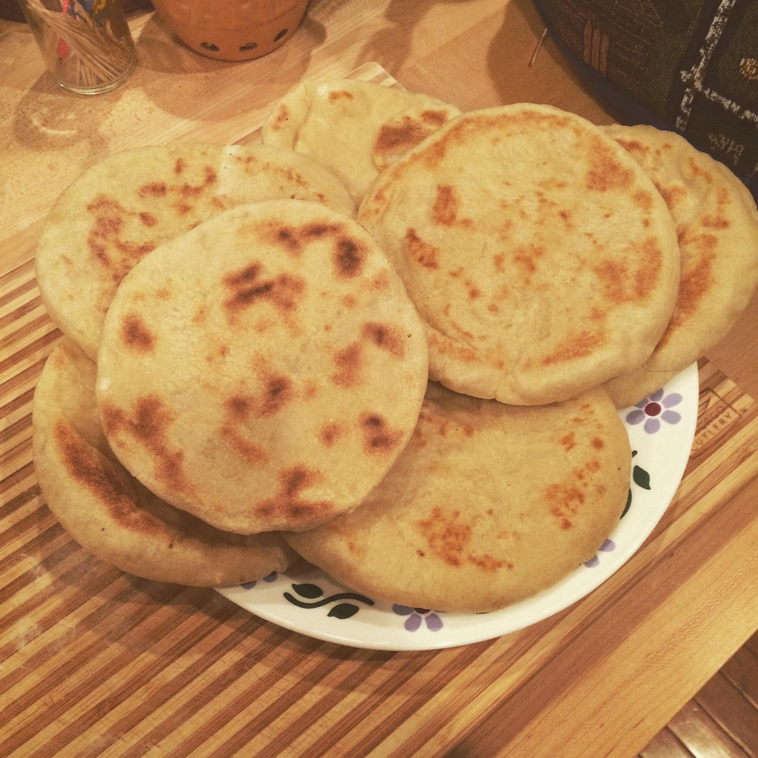 I homemade some pita. It did not disappoint! Might be hooked on this bread thing...Used Chef