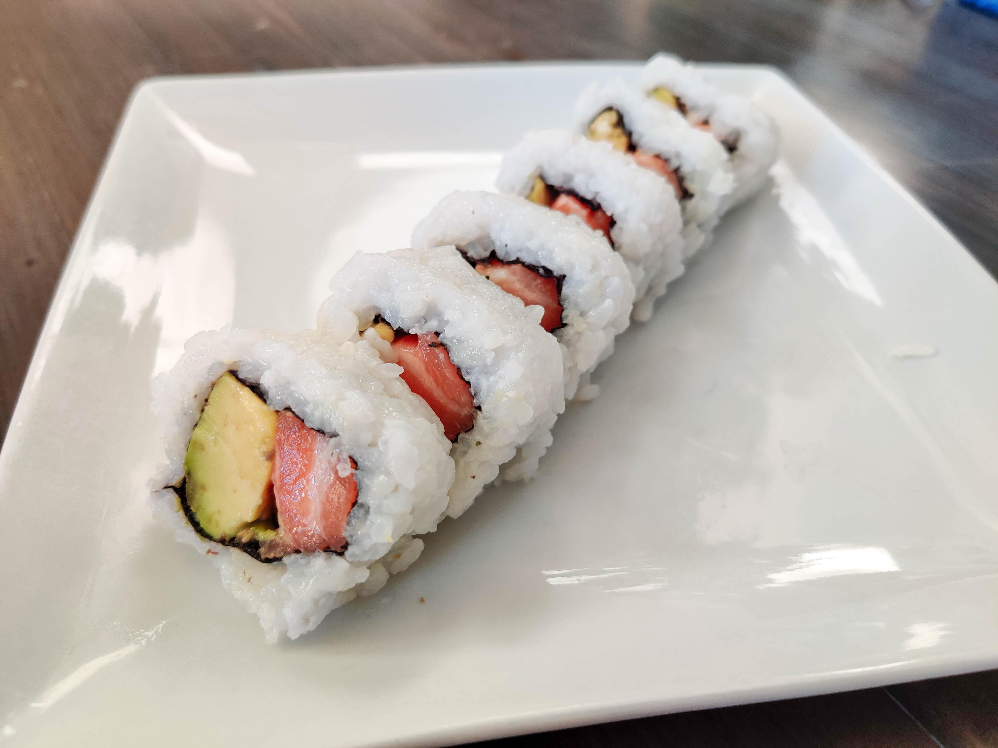 Salmon Avocado Roll r/sushi