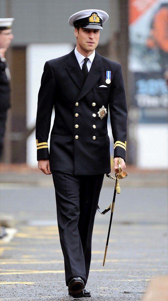 Prince William in Uniform r/Imperial_Kingdom