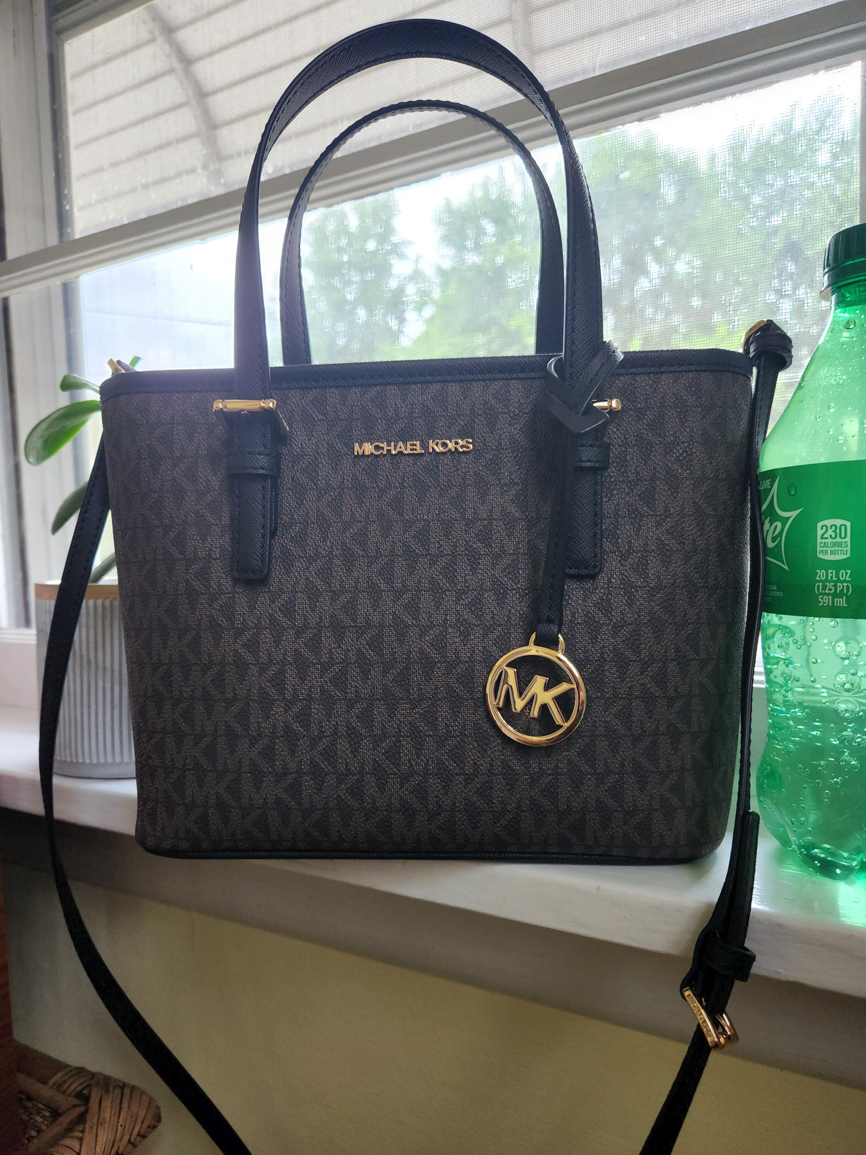 Michael Kors Jet Set Top Zip Tote blog.knak.jp