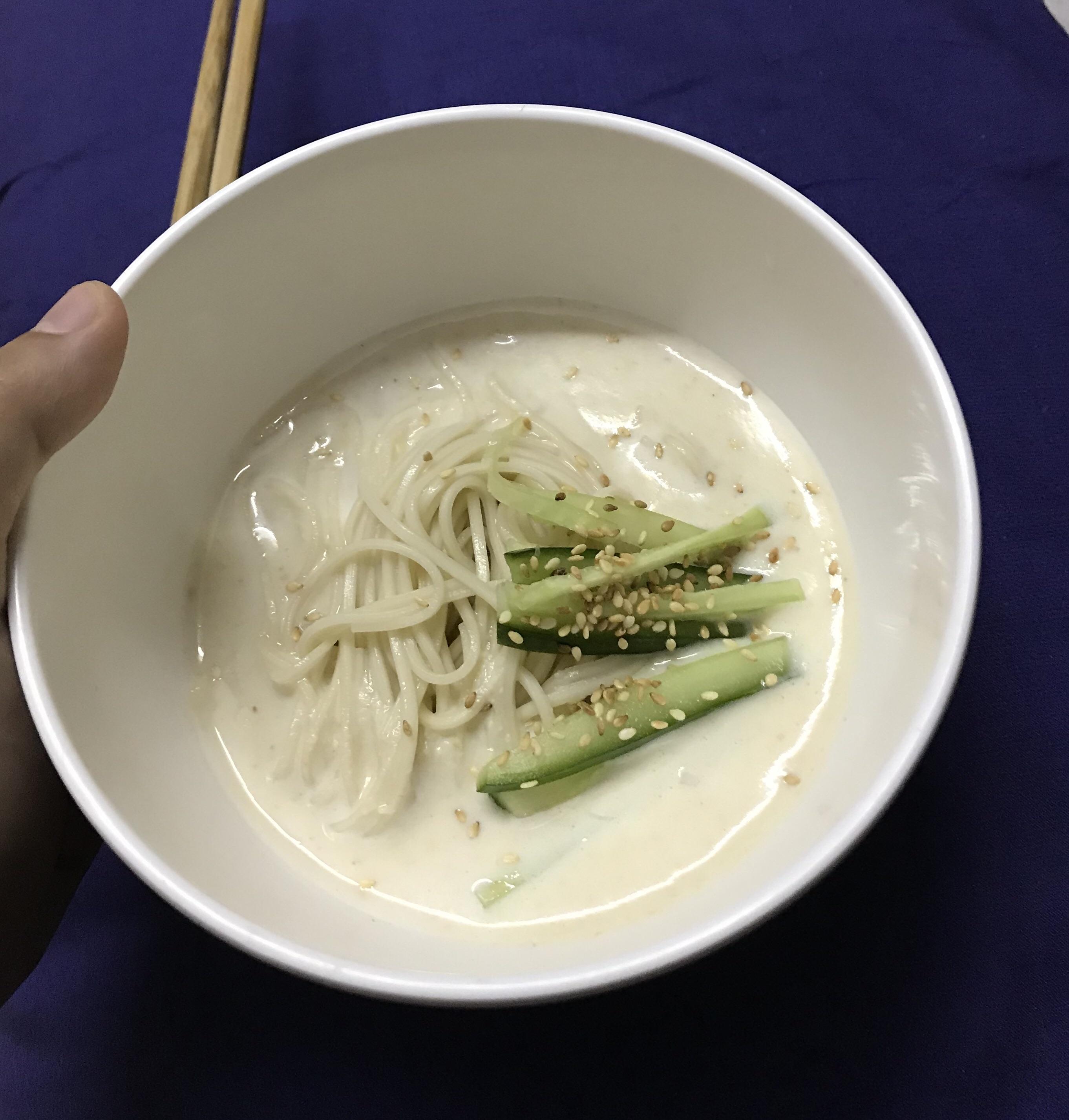 Kongguksu Korean cold soybean noodle soup r/VeganFoodPorn