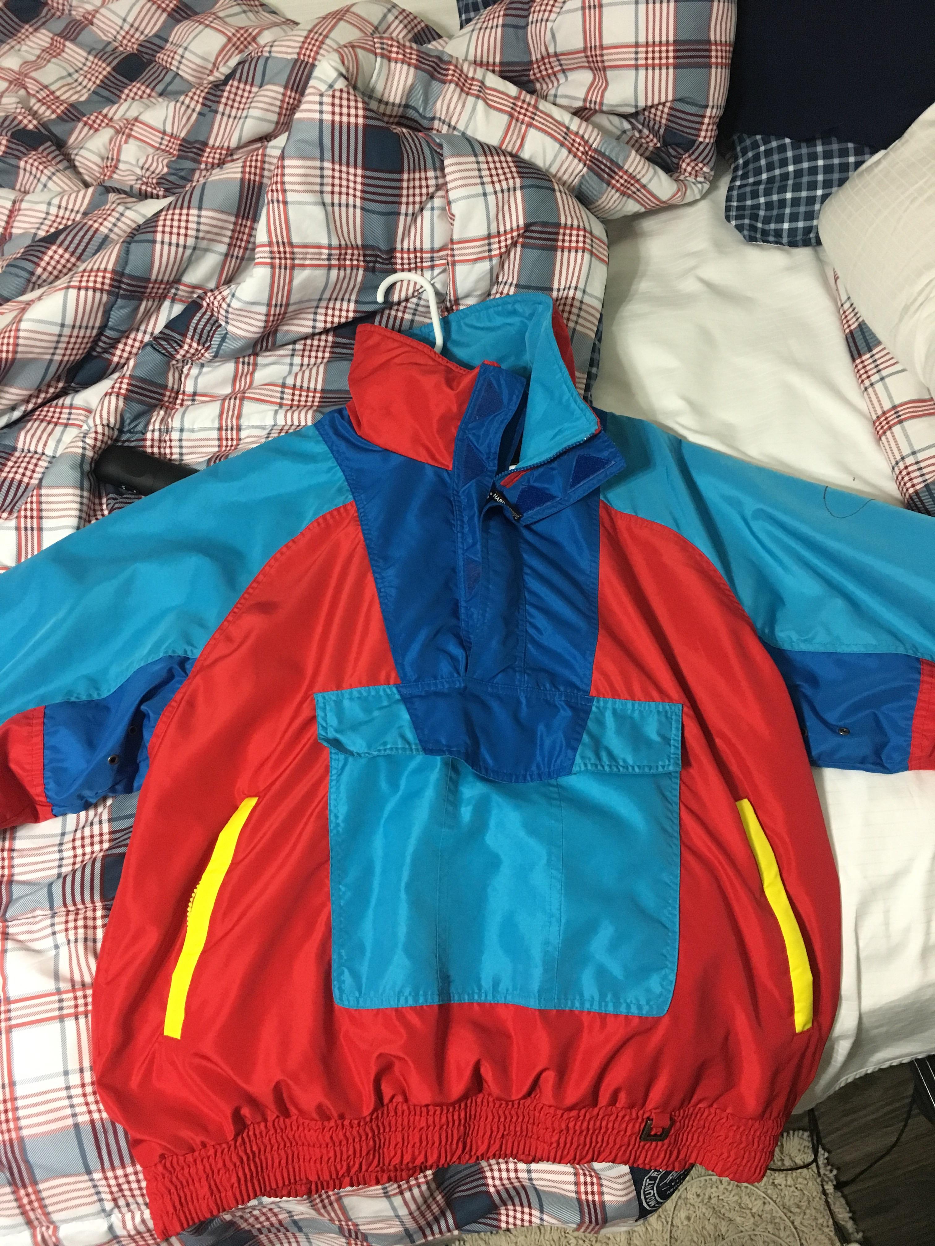 Got this ski jacket with a kangaroo pouch for 6 r/ThriftStoreHauls