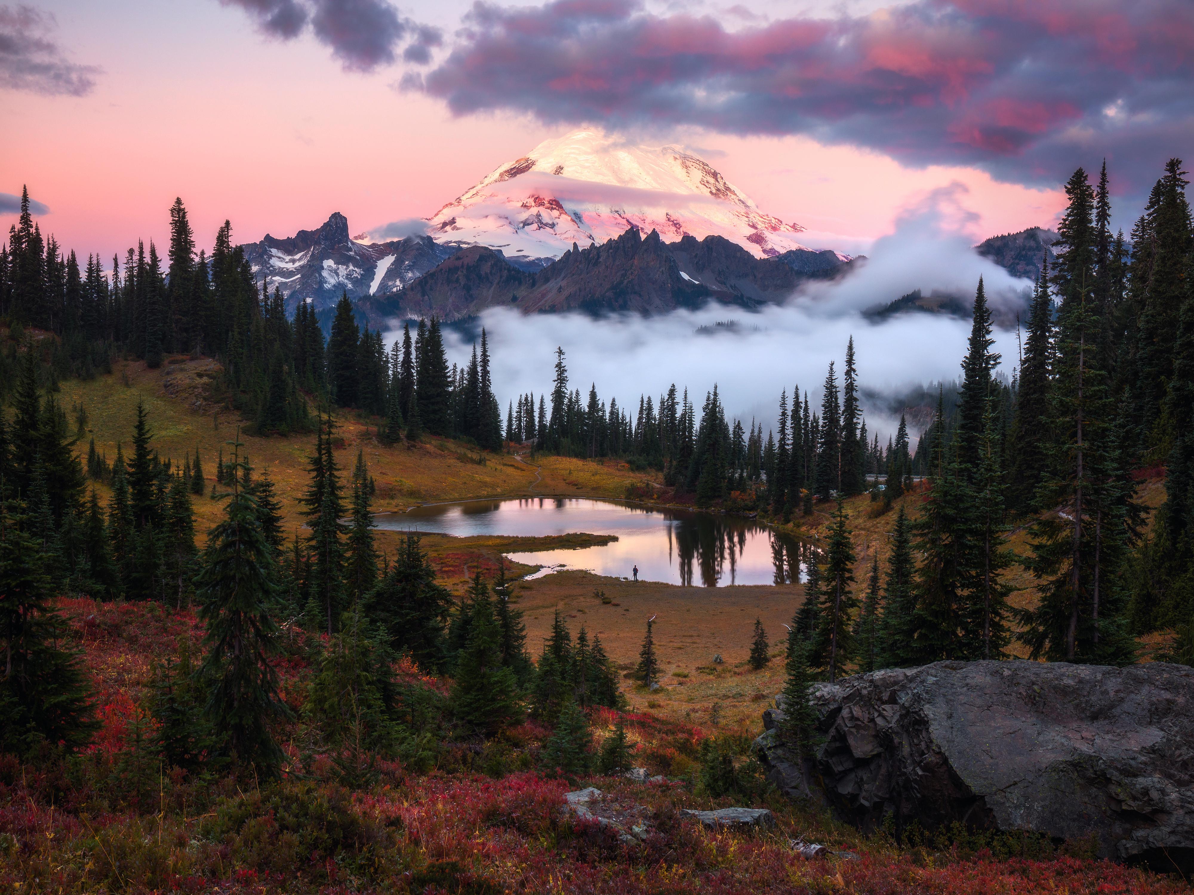 [OC] A Vulcanic Sunrise Mount Rainier National Park/Washington State