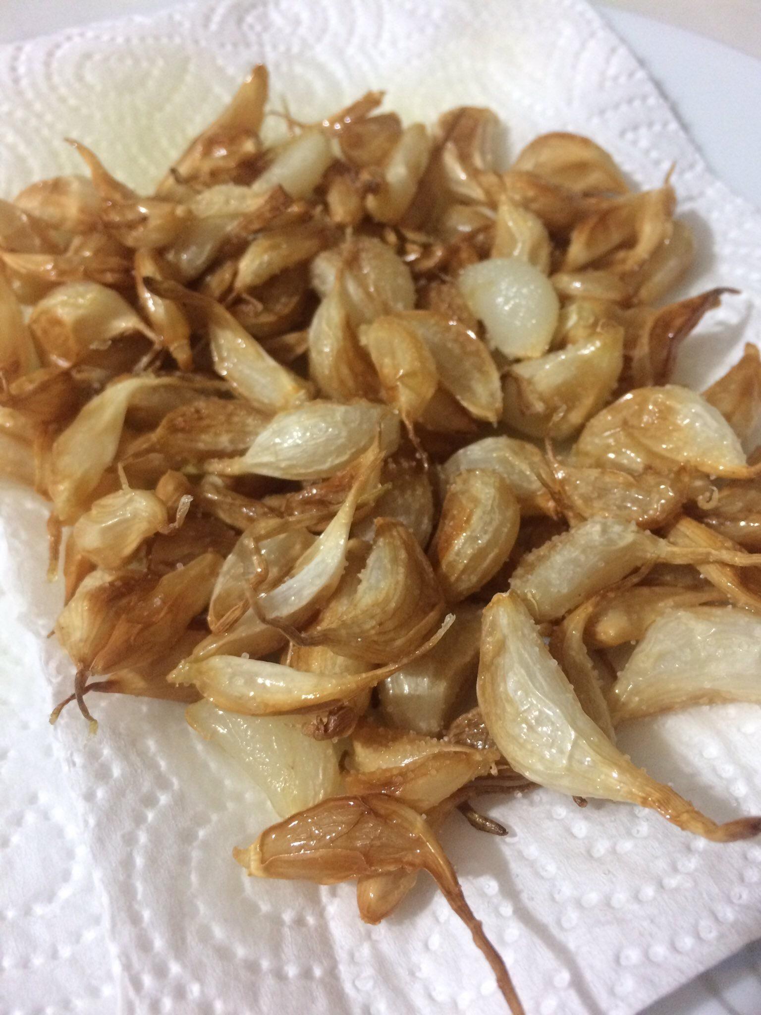 [Homemade] Fresh Garlic Fried in Olive Oil r/food