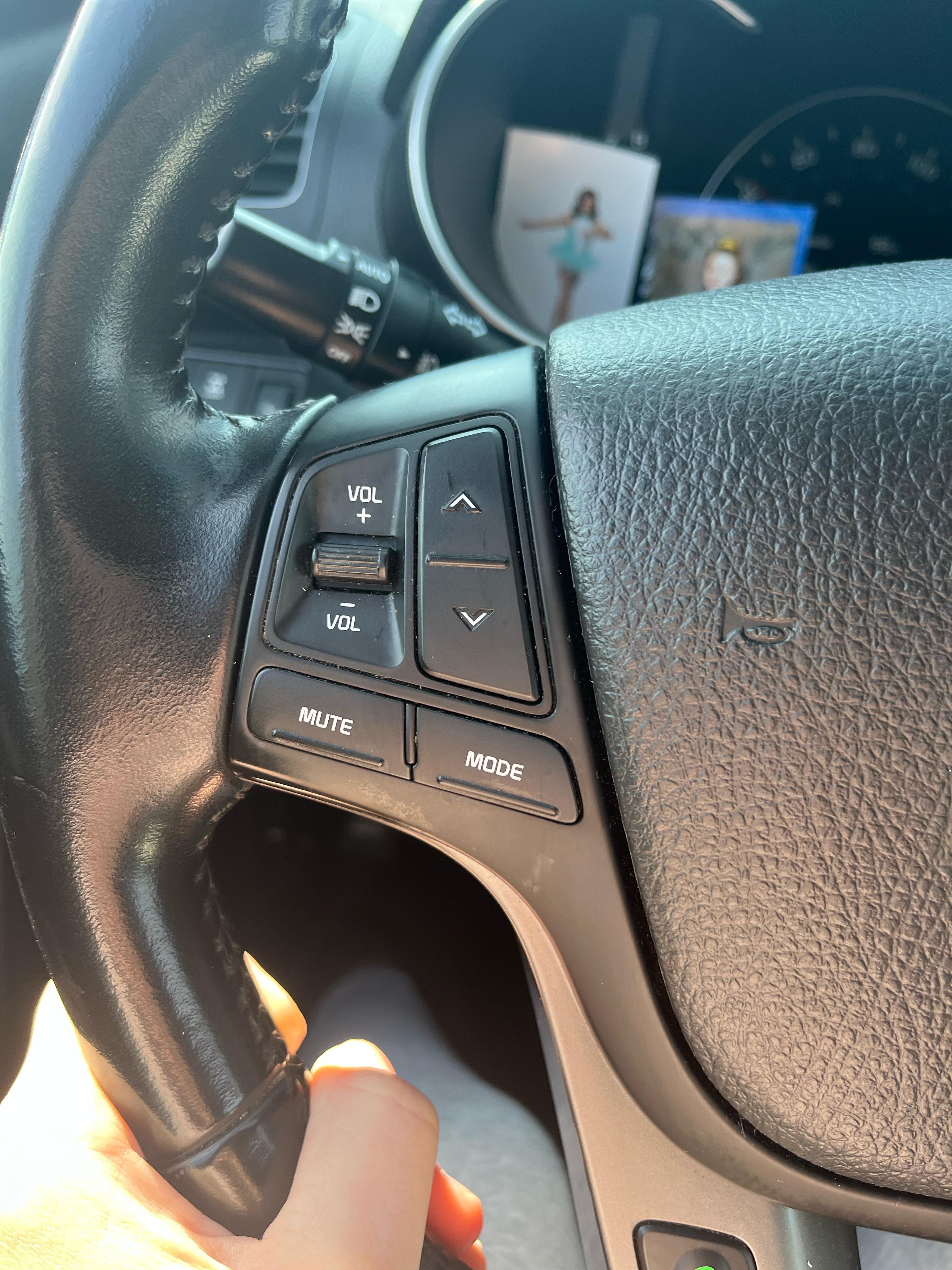 Kia steering wheel buttons : r/kia
