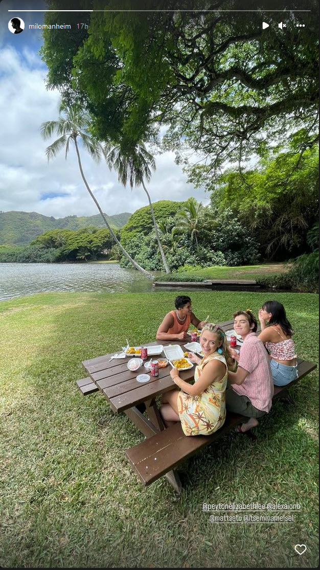 Picnic time 07/30/2022 r/PeytonElizabethLeeFan