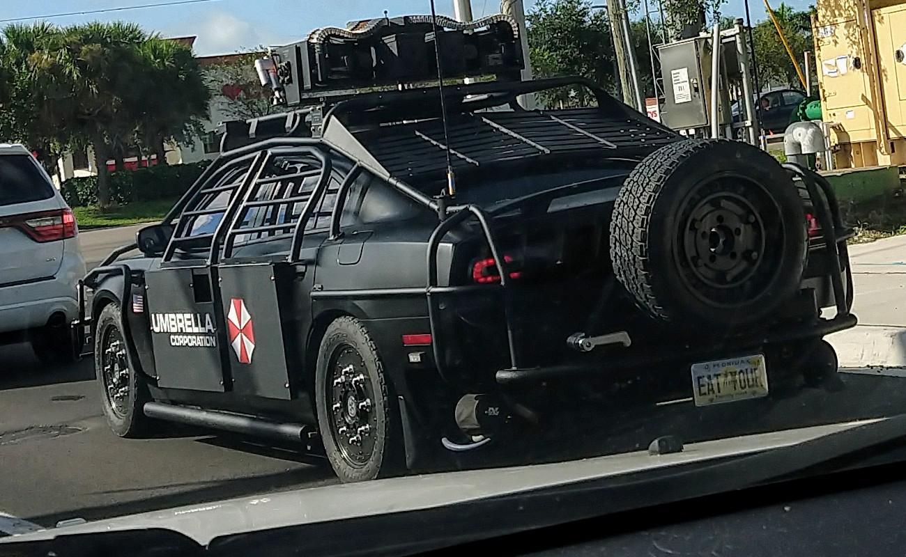 Awesome umbrella car! r/Battlecars