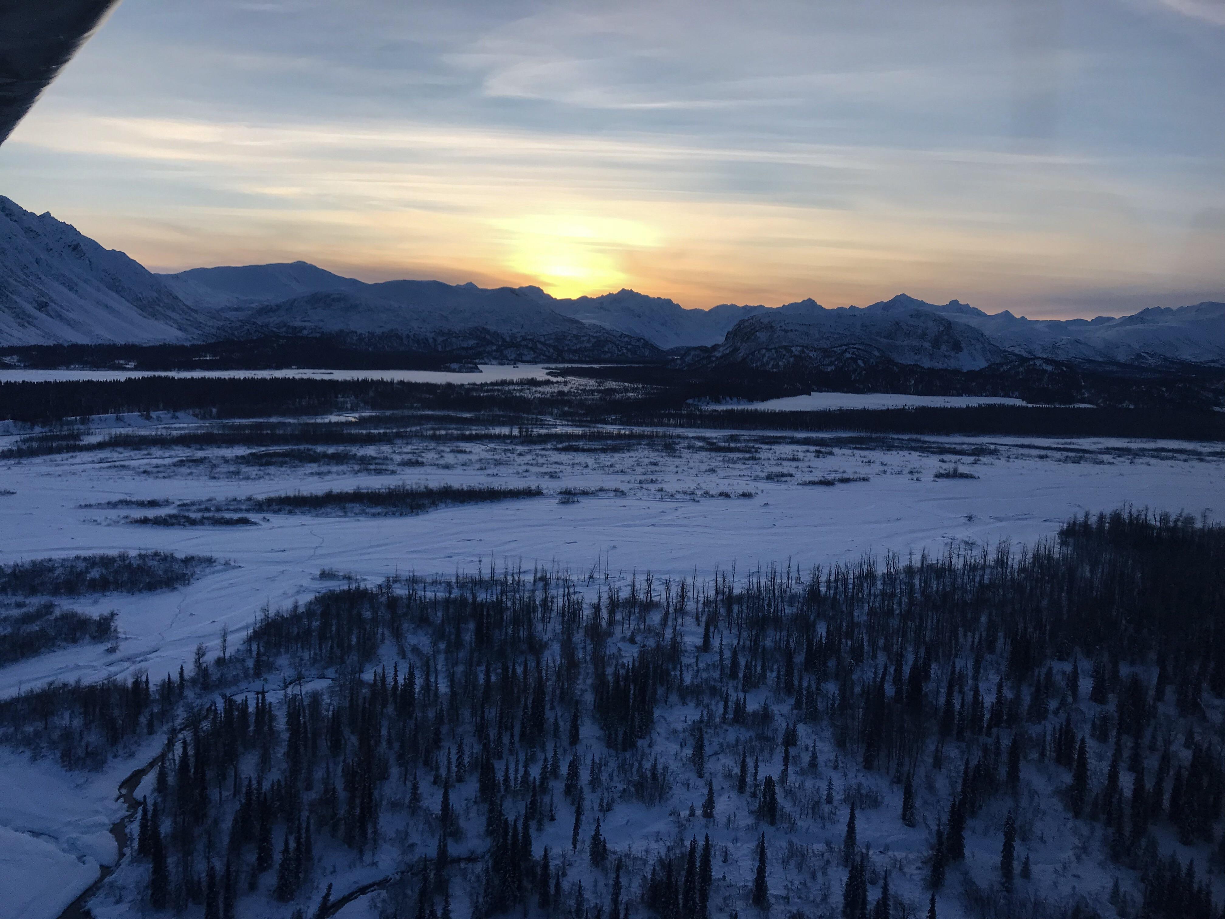 Afternoon flying through Rainy Pass r/alaska
