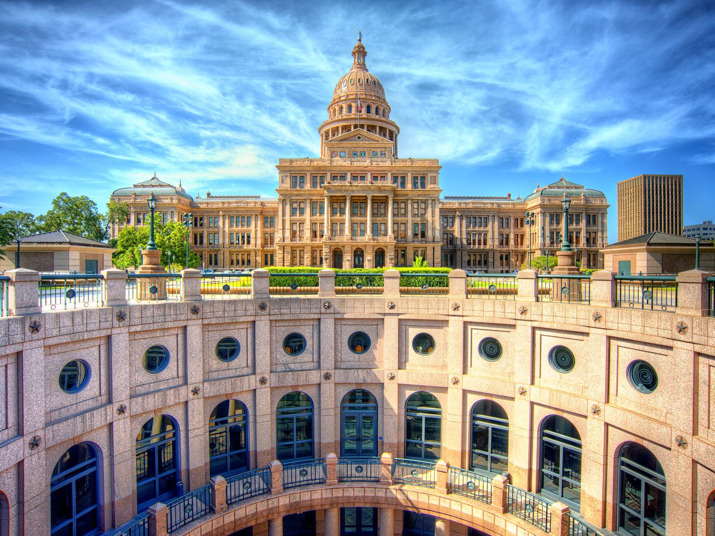 The Texas State Capital Building in Austin,Texas Designed by Elijah E Myers r/ArchitecturePorn