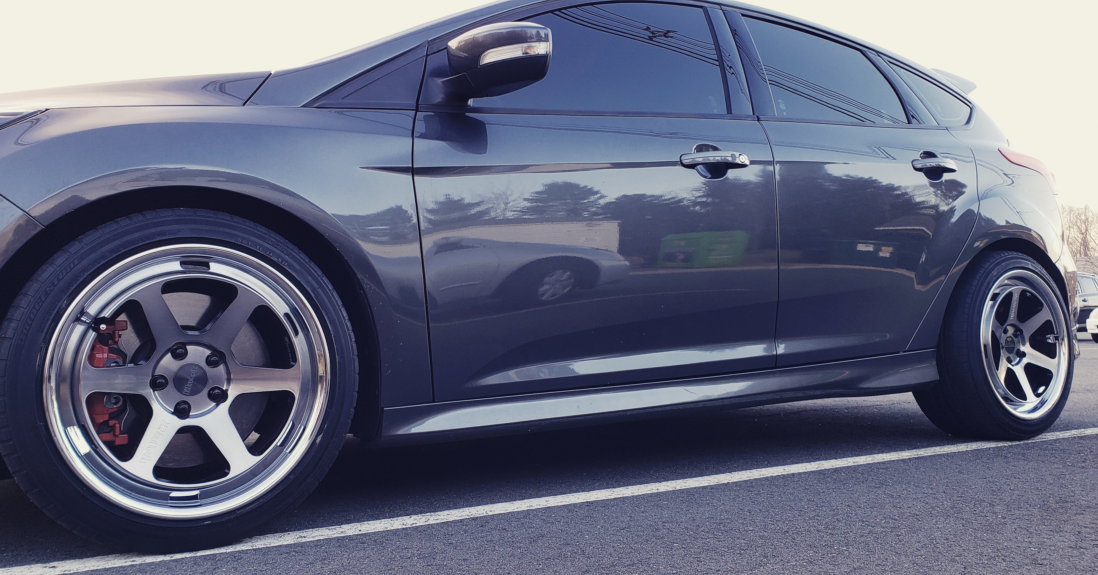 these wheels look like the top of a keg I love it r/FocusST