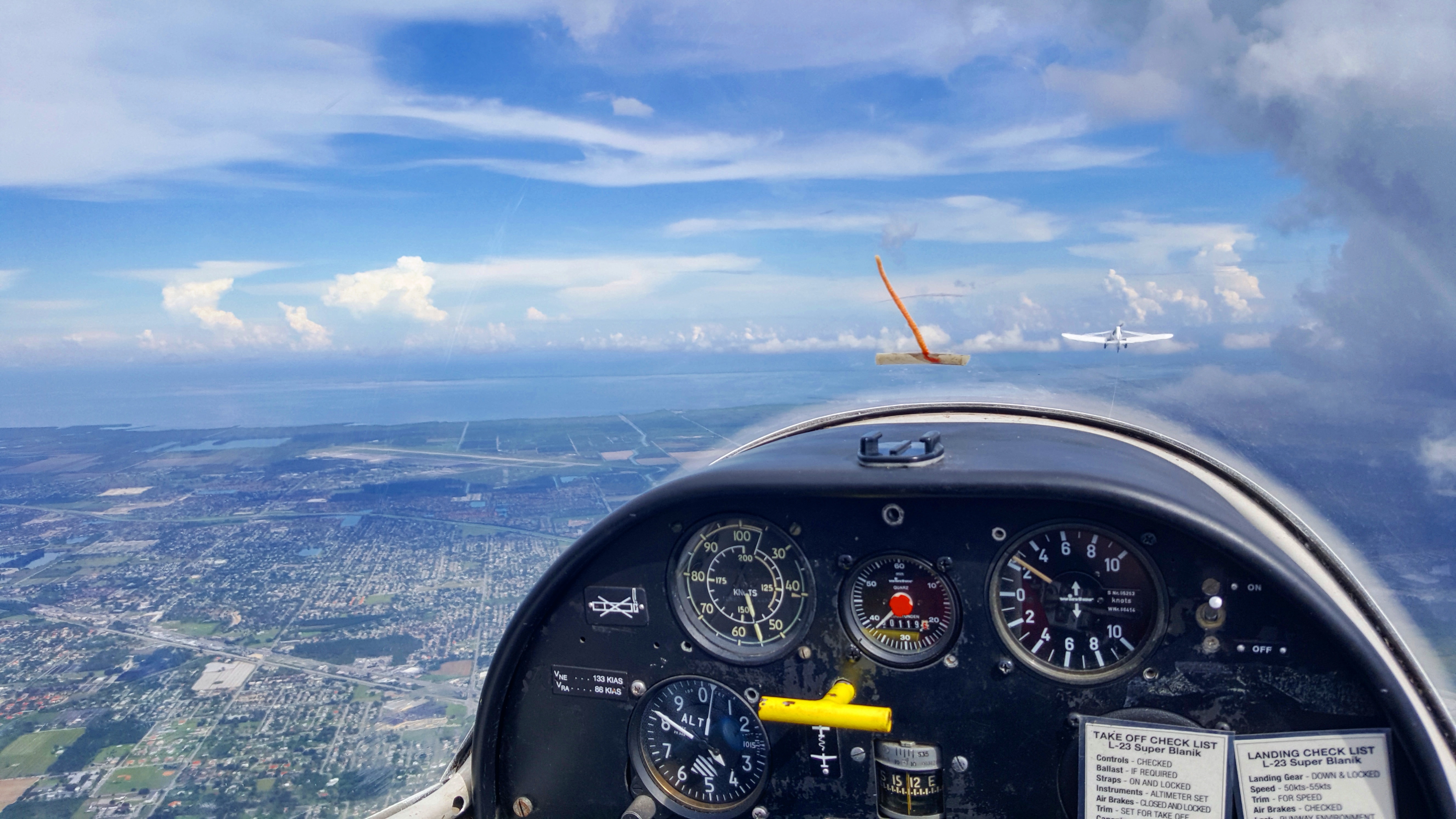 Glider flying in South Florida r/aviation