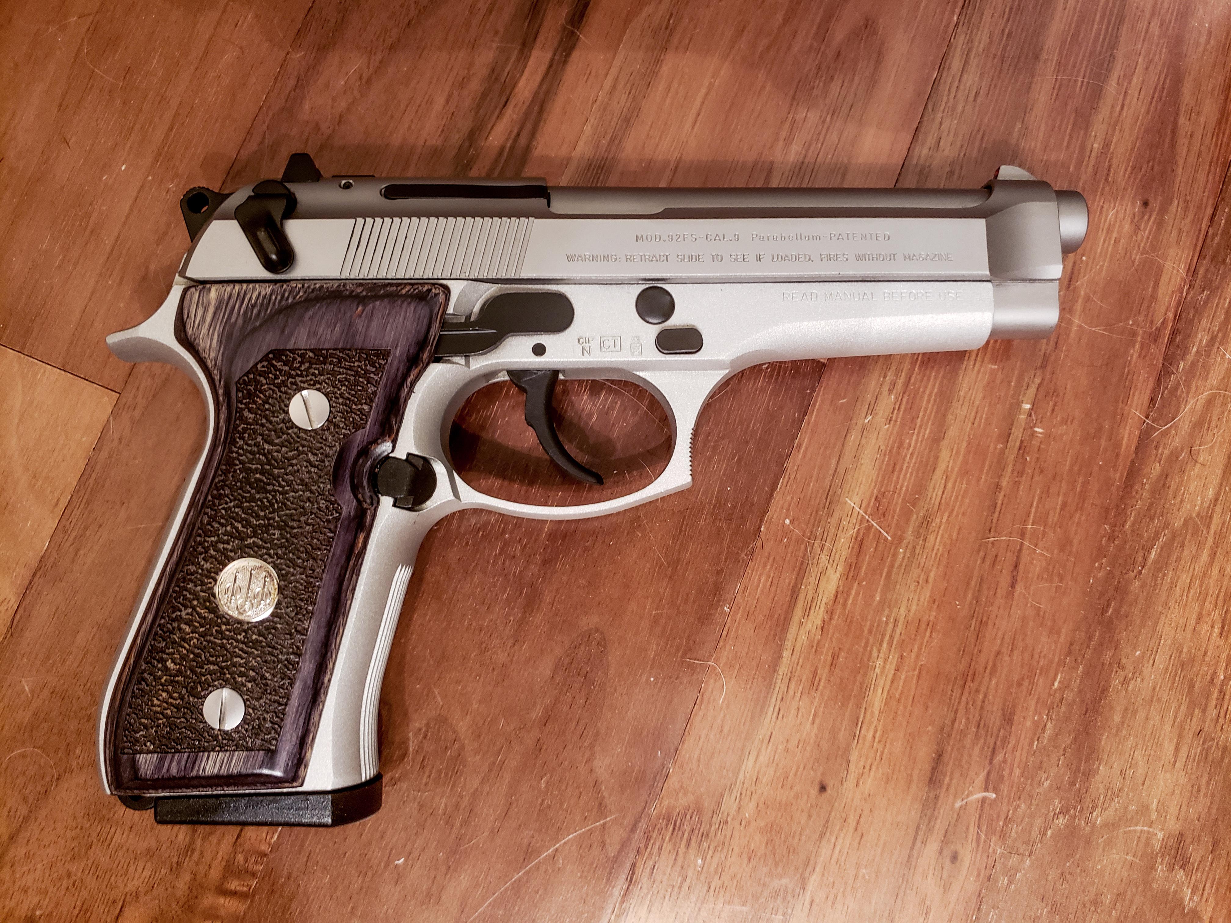 Beretta 92FS Inox 9mm r/guns