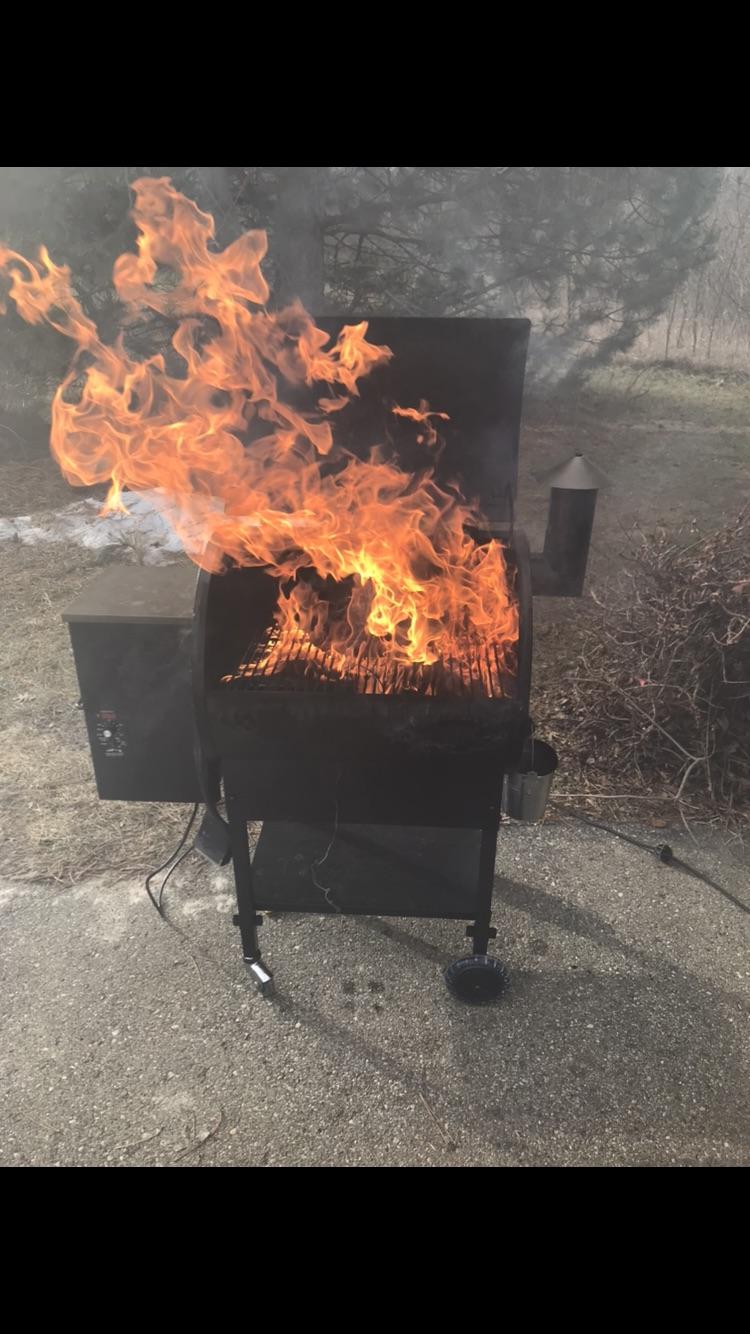 PSA install your grease tray correctly. r/Traeger