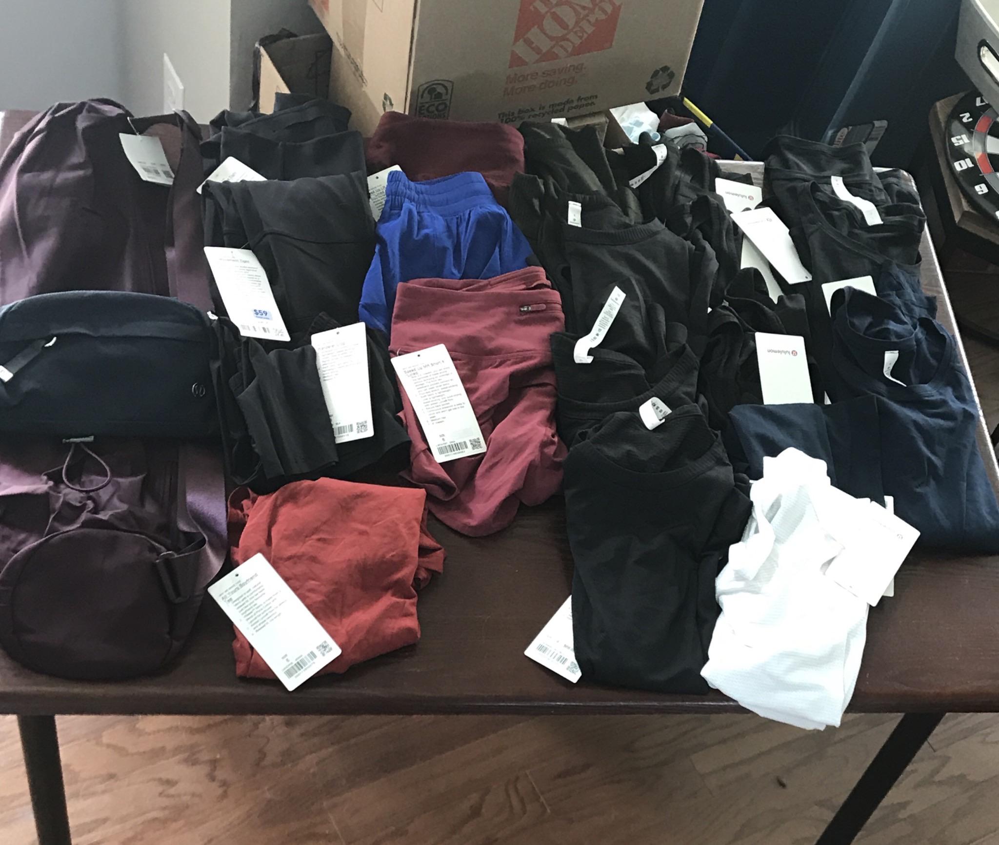 sale damaged 🙈 r/lululemon