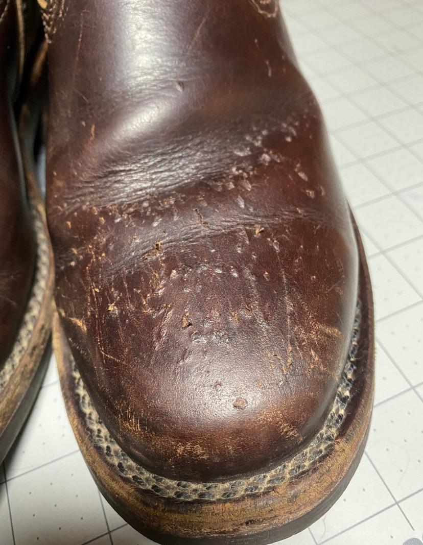 Cat scratches on leather boots r/AskACobbler