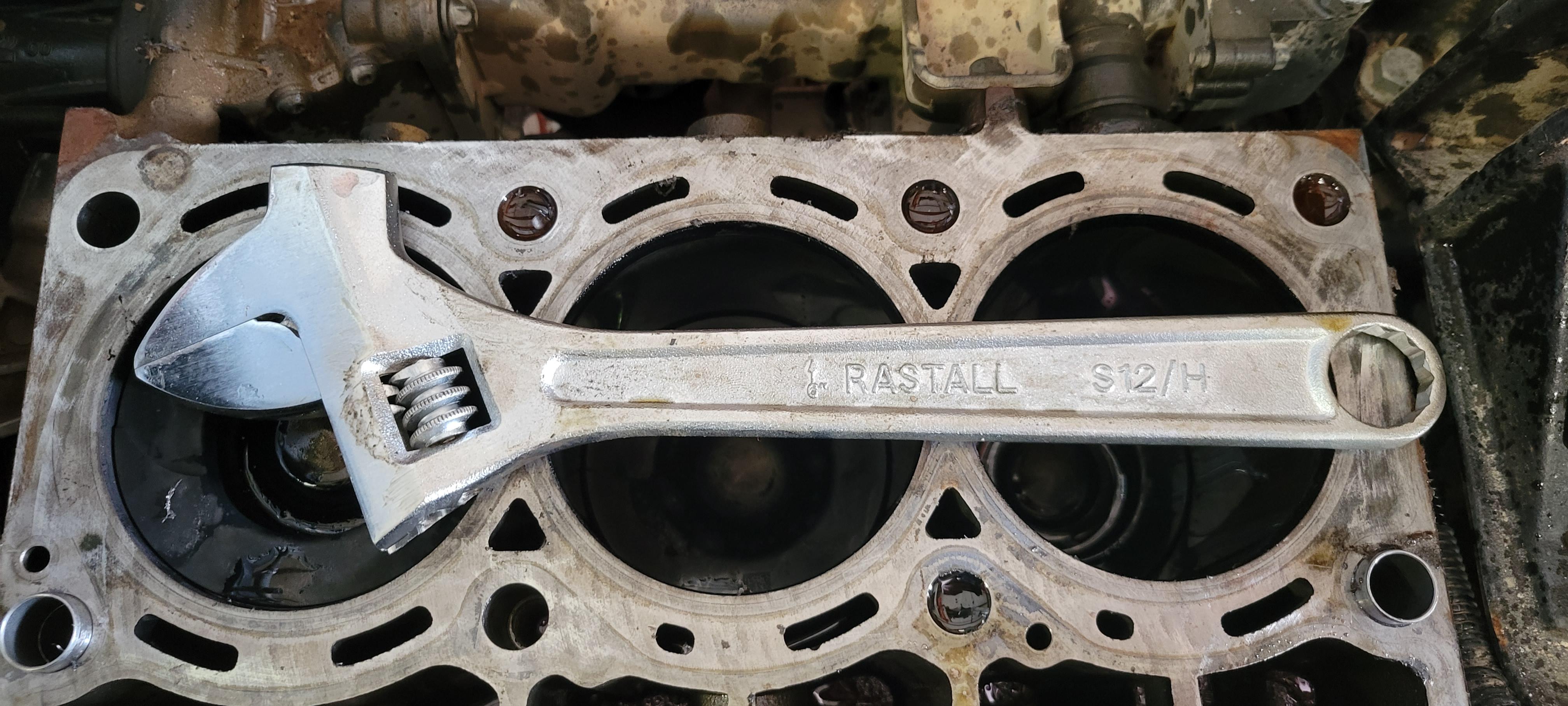 The original Skookum Choocher r/Skookum