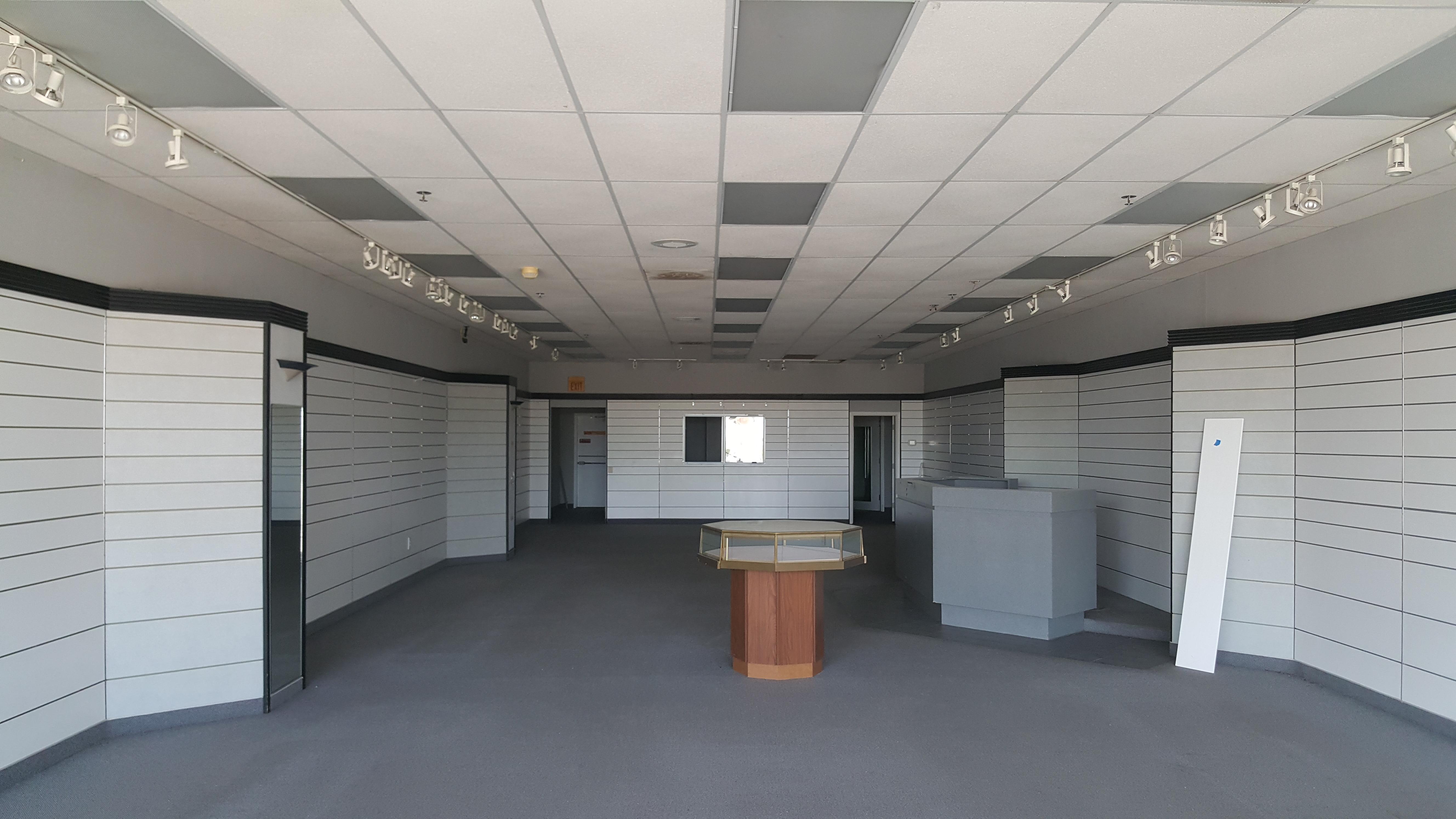 Unknown Shop At The Abandoned Casa Grande Outlet Mall Casa Grande, AZ