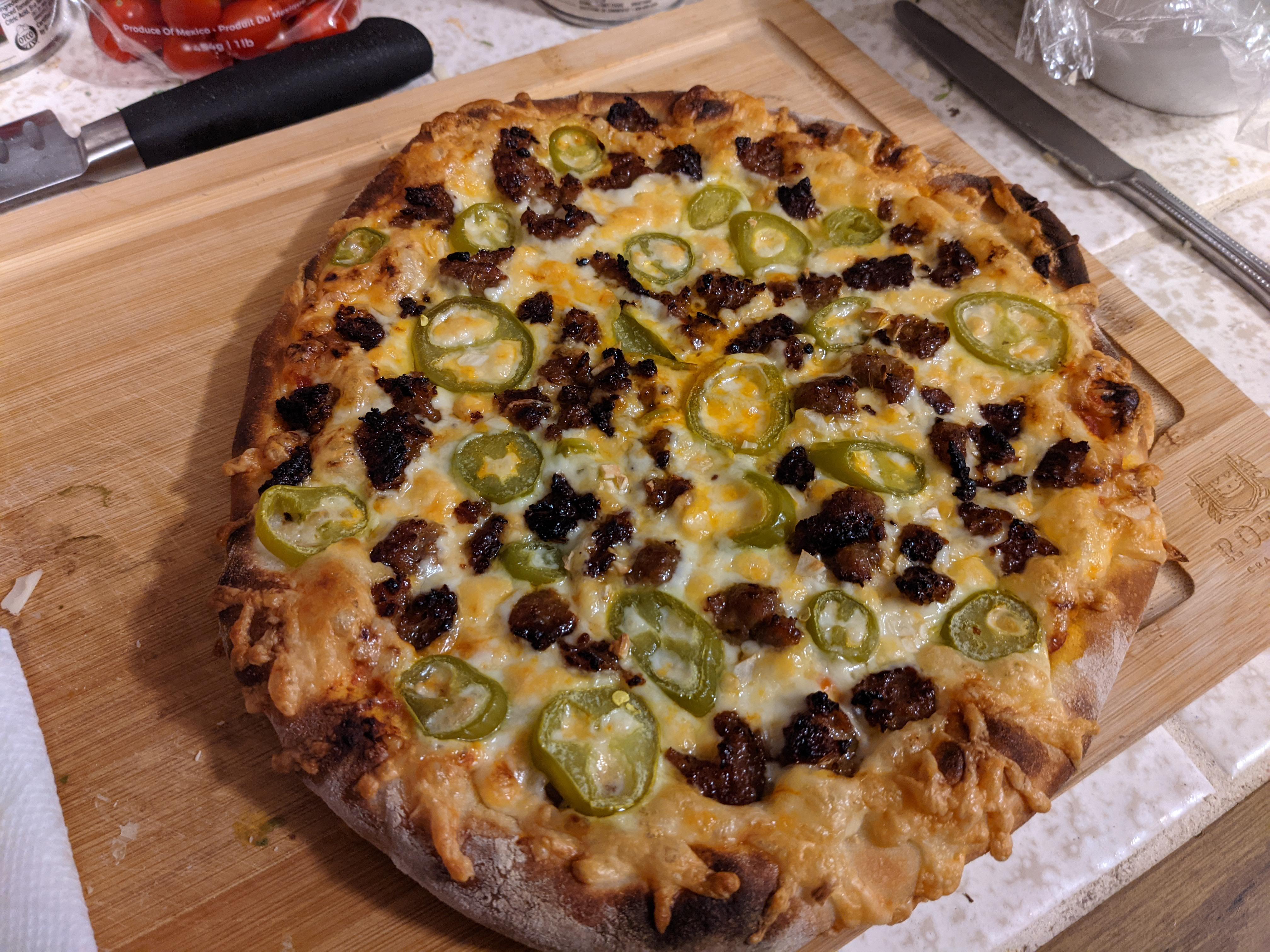 Sausage, jalapeno and garlic pizza r/Pizza