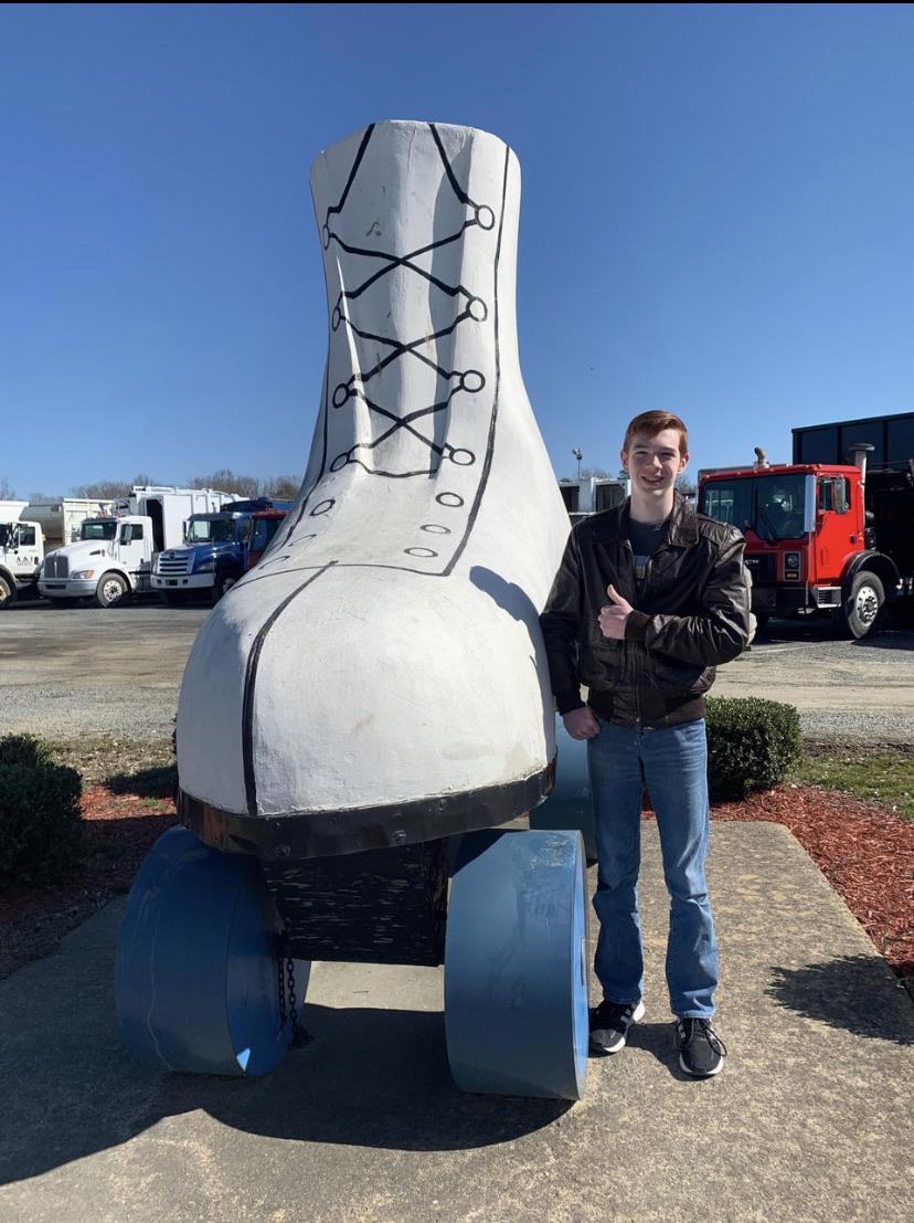 Timmothey next to the World’s Largest Roller Skate in Bealton, VA r