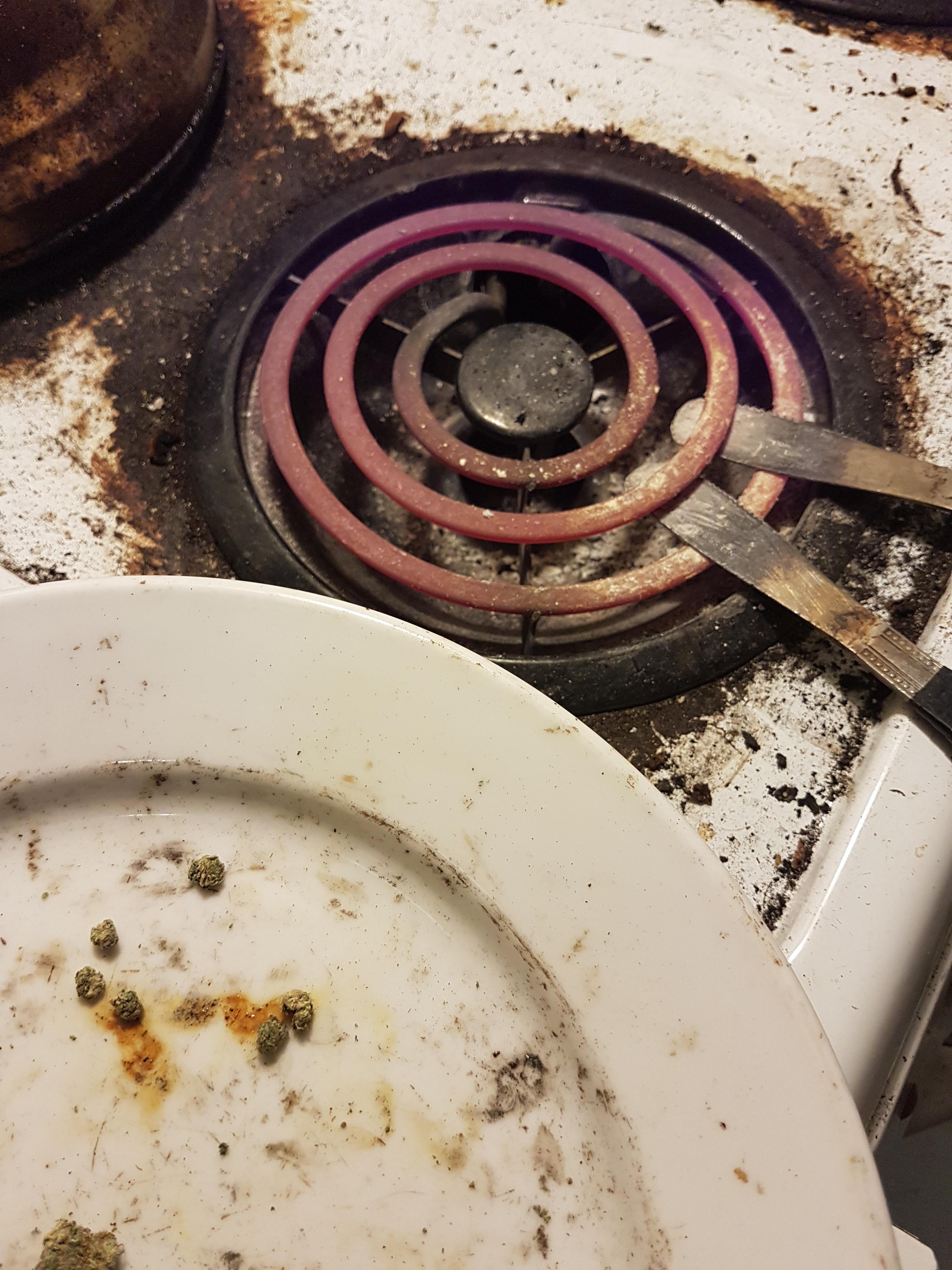 Hot knifing in the Canadian north r/weed