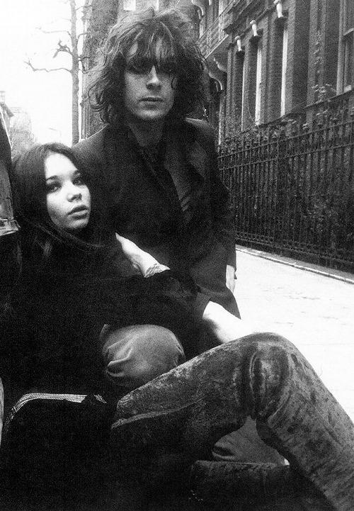 Syd Barrett of Pink Floyd and his groupie girlfriend Iggy the Eskimo, photo by Mick Rock