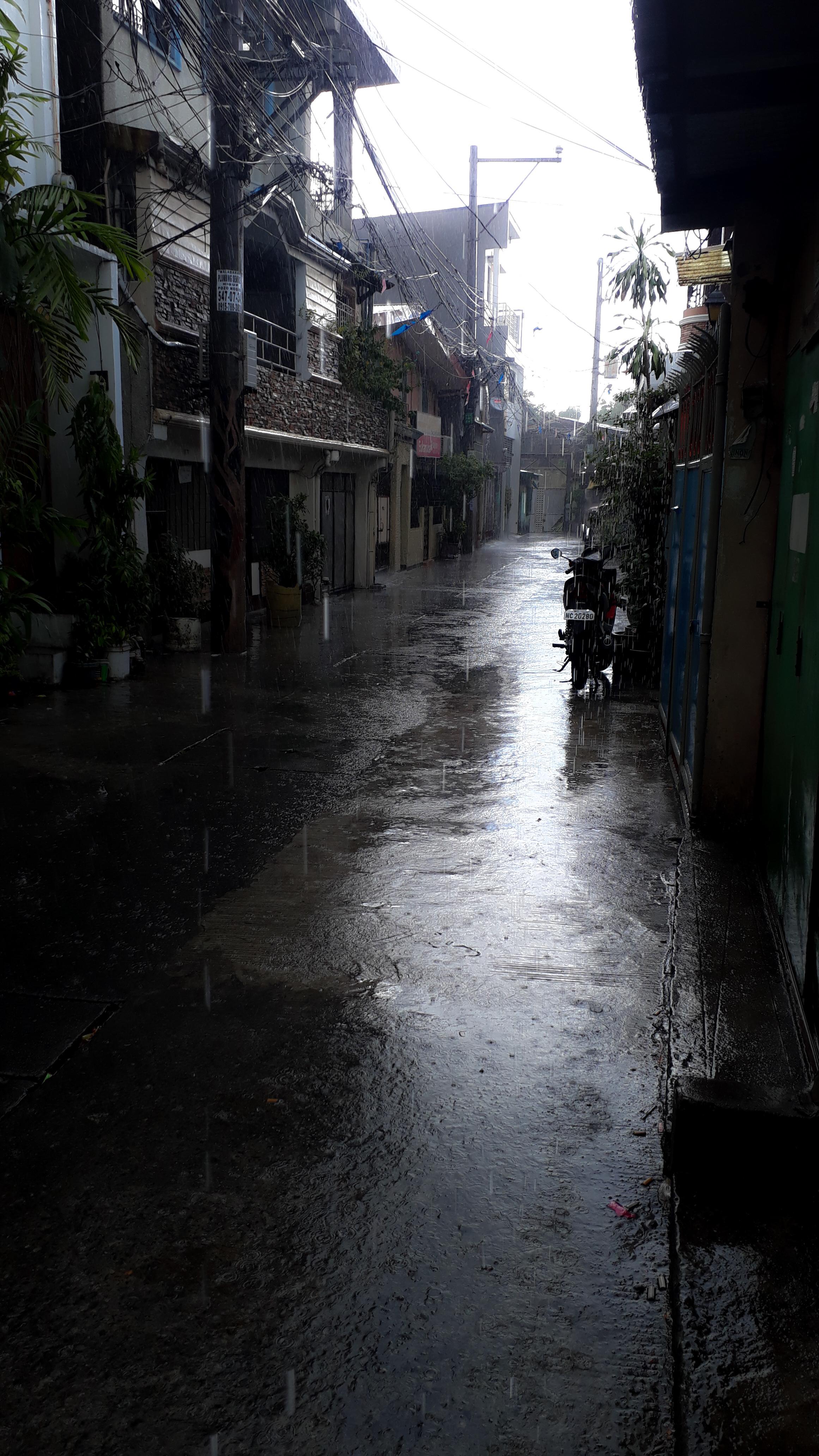 Rain in a third world country Philippines. r/raining