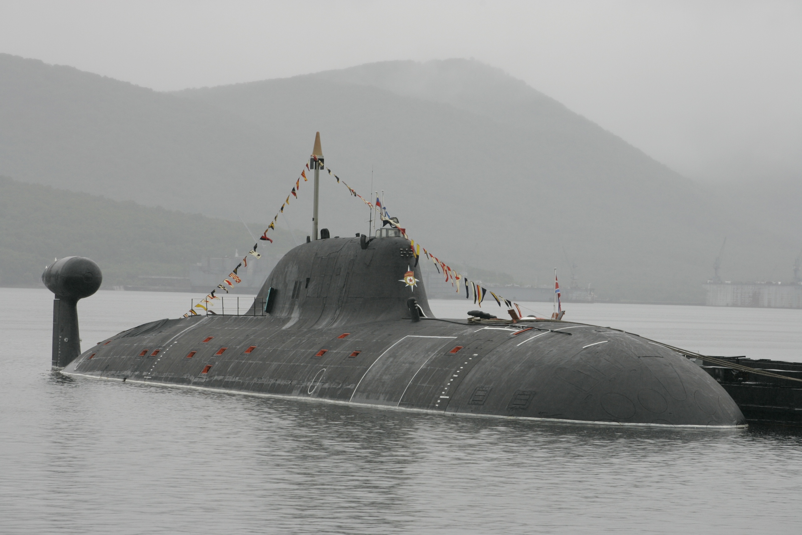Project 971/Akula I class RFS Drakon (K295) SSN r/submarines