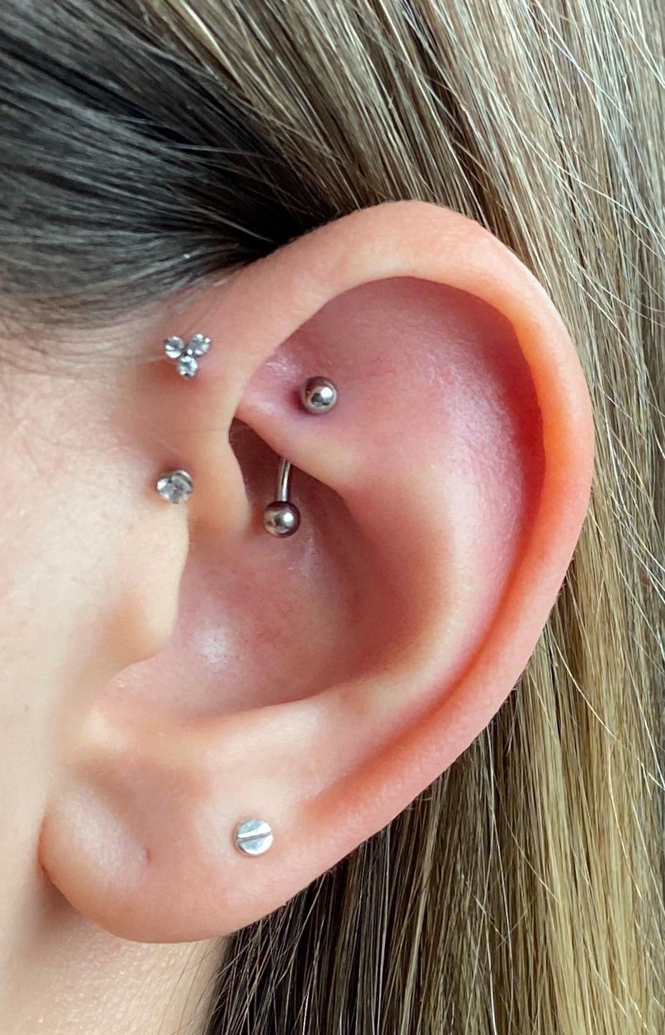 Got my rook pierced last night! I love it!! Can’t wait for it to heal