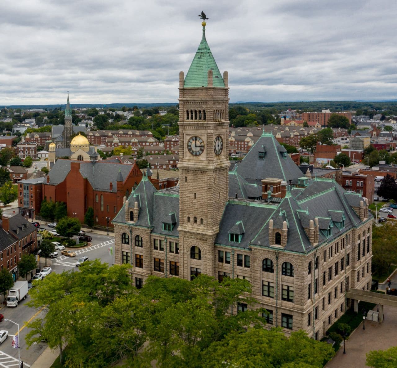 City Hall, Lowell, Massachusetts, United States of America r