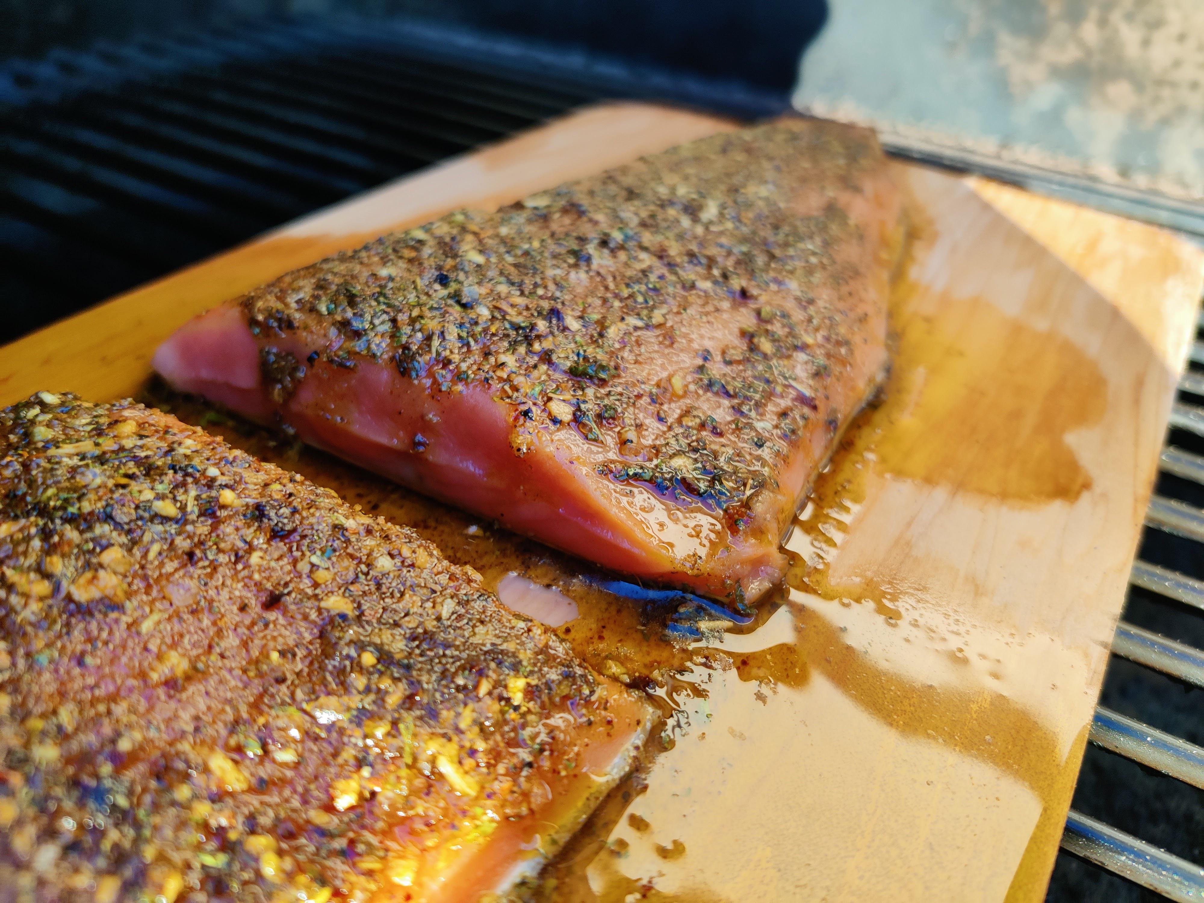 Cedar plank smoked salmon on the Traeger! 🤘🔥💯😍 r/FoodPorn