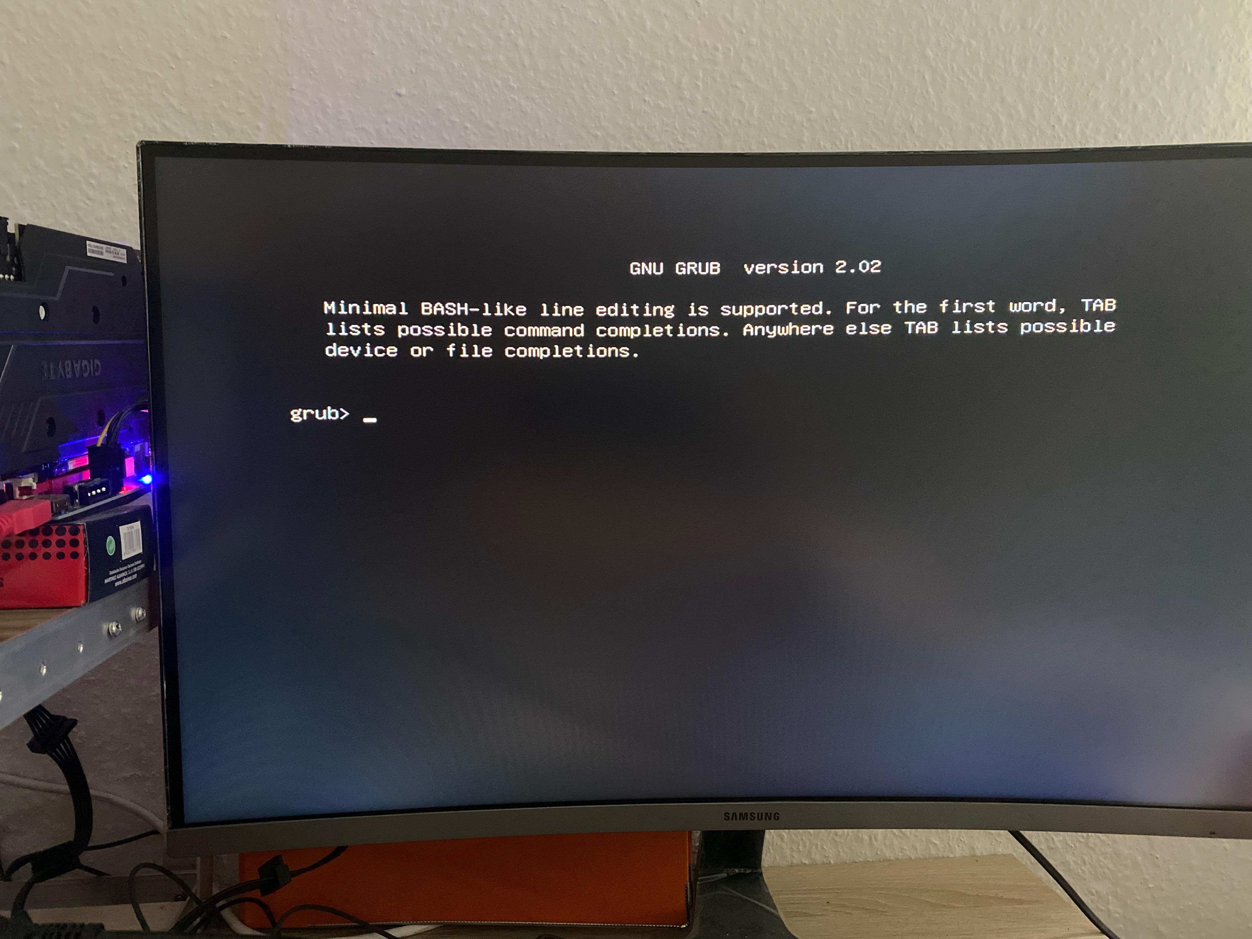 GNU GRUB Version 2.02 r/EtherMining
