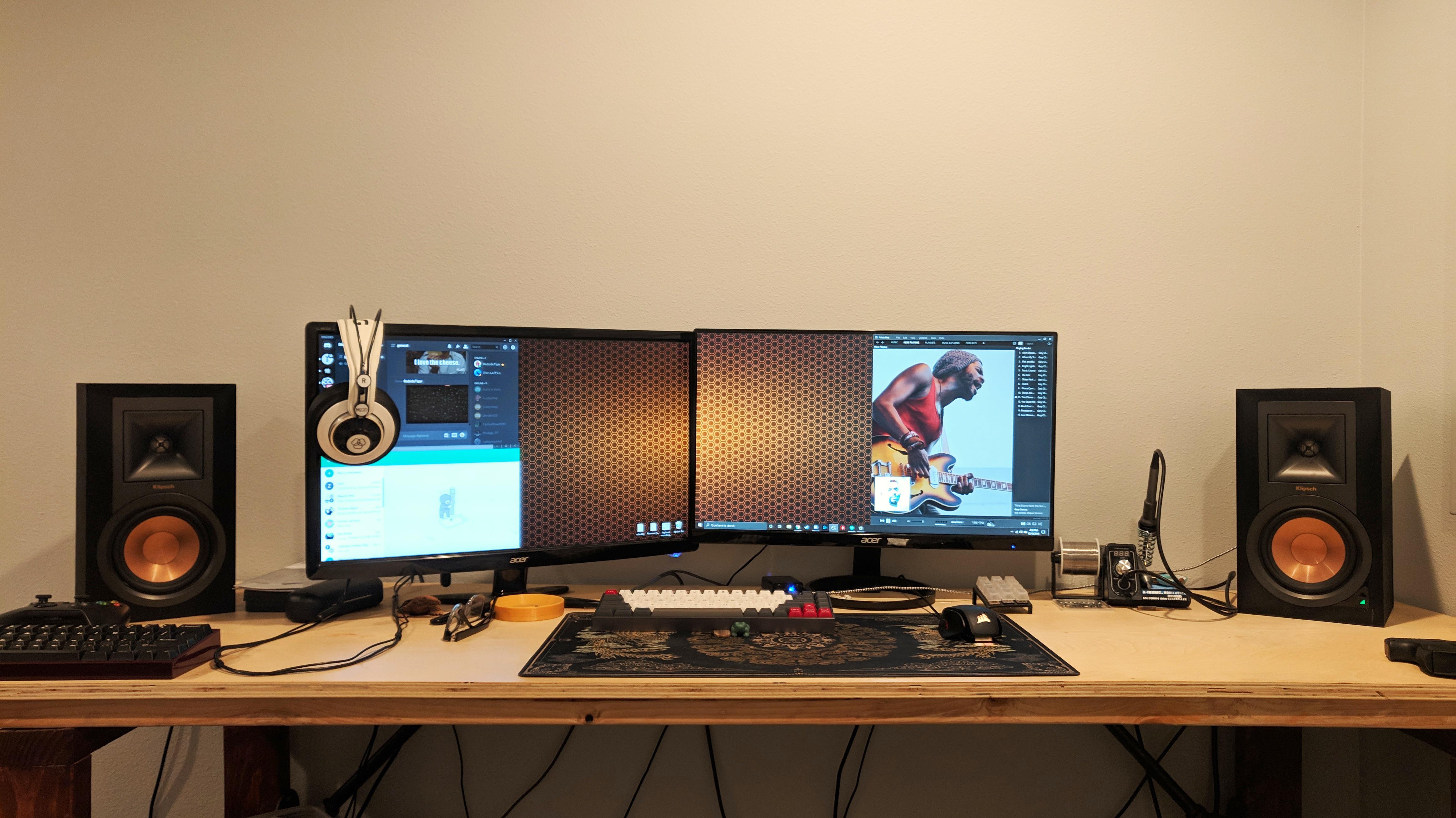 Enjoying my first real pair of speakers the Klipsch R15PM r/audiophile