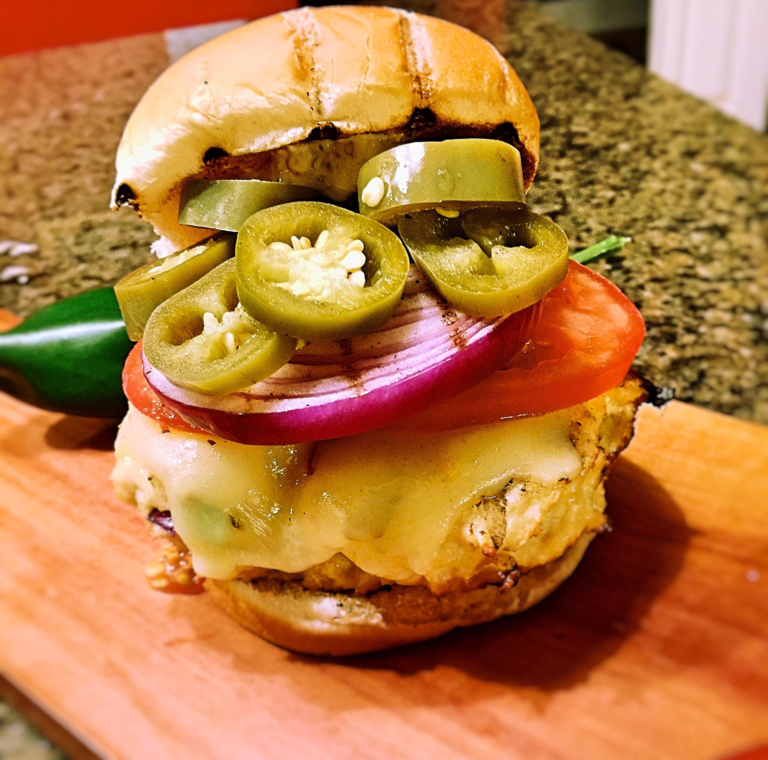 [homemade] chicken burger (meat mixed with minced jalapeño and red